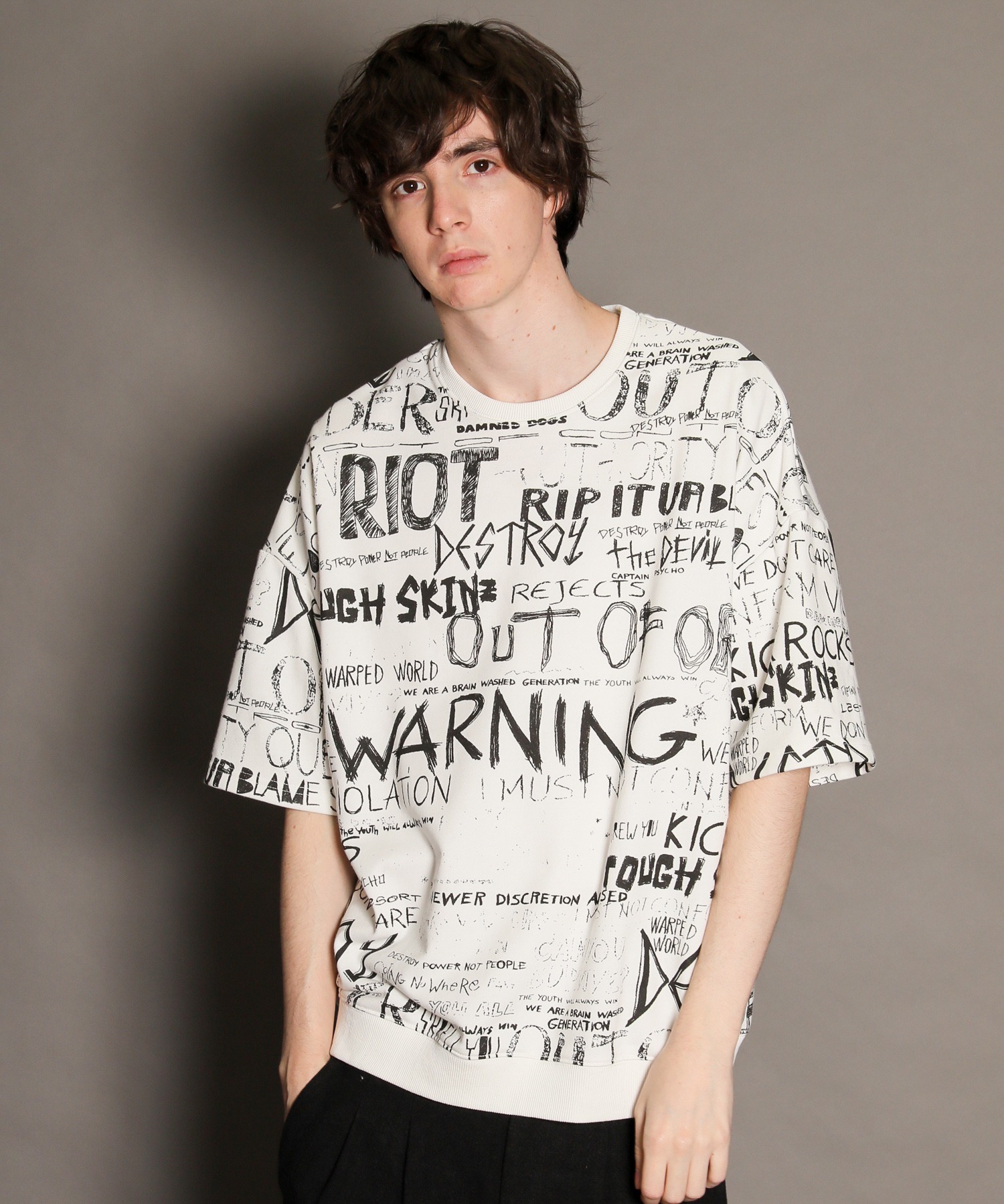 Revo ハンドライティングプリント ミニ裏毛ルーズ Ss Tee Gaza Cch Ps