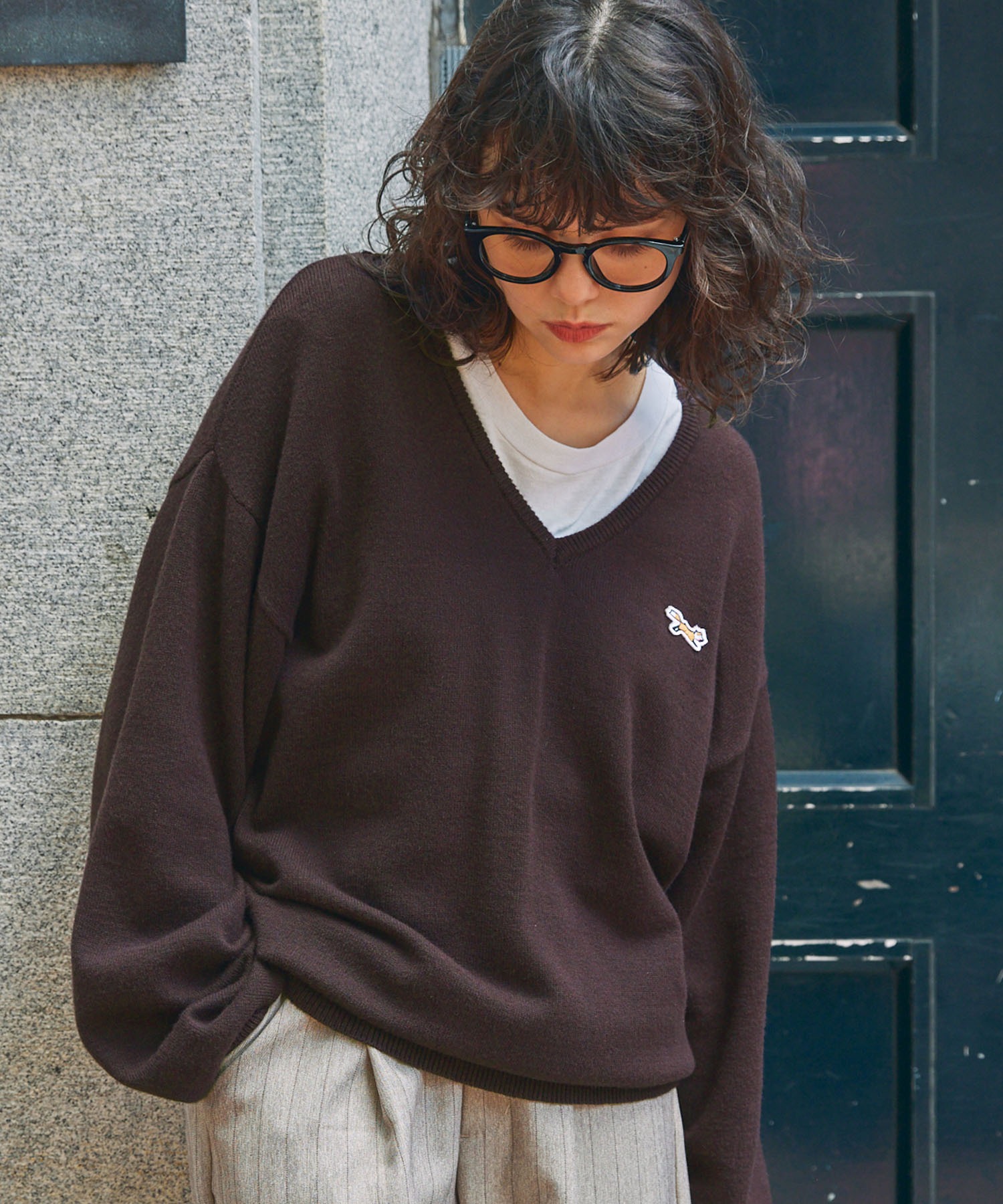 PENNEYS/ペニーズ 別注 THE FOX ロゴワッペン刺繍 Vネックニット