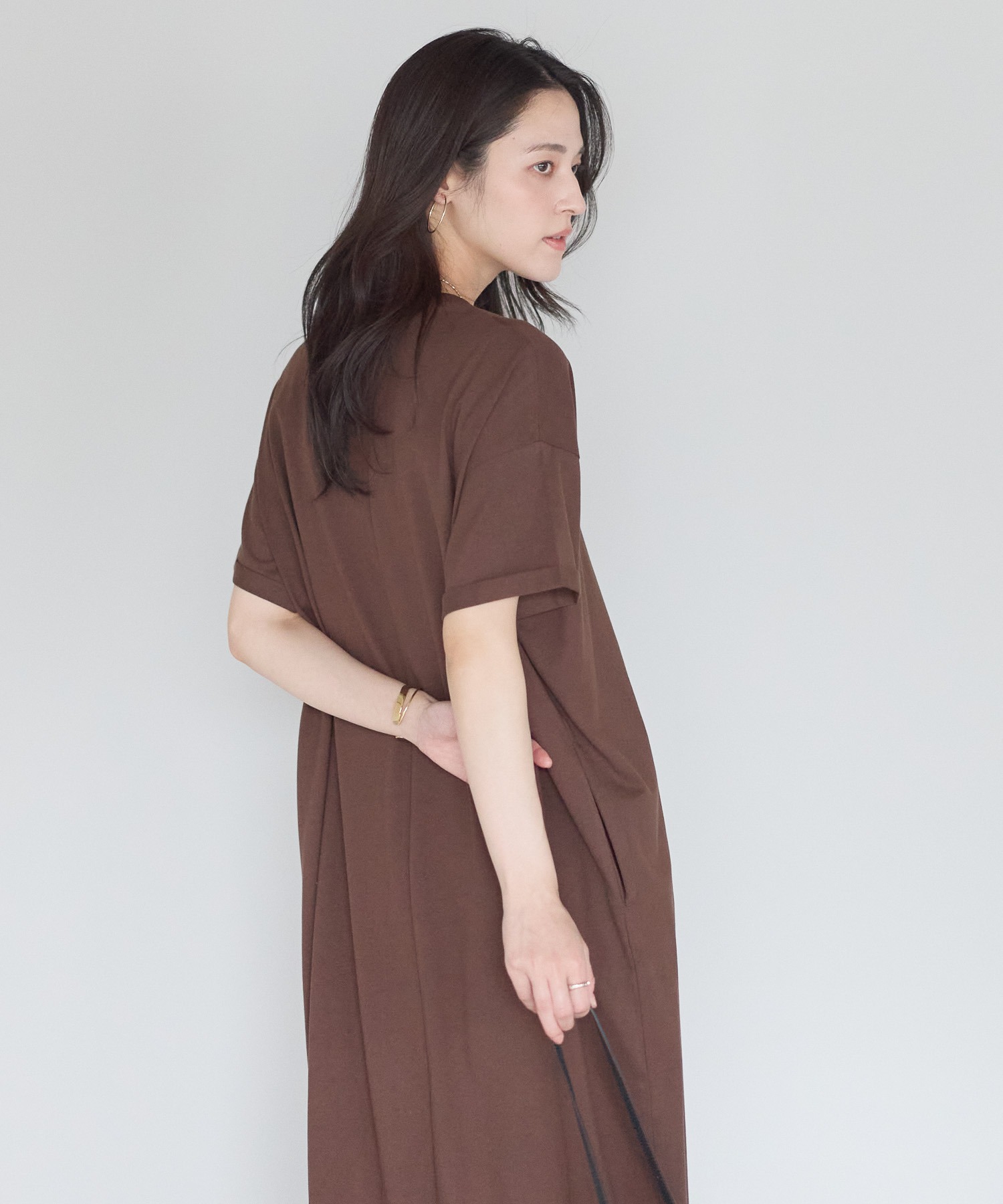 model：161cm 着用サイズ：LARGE