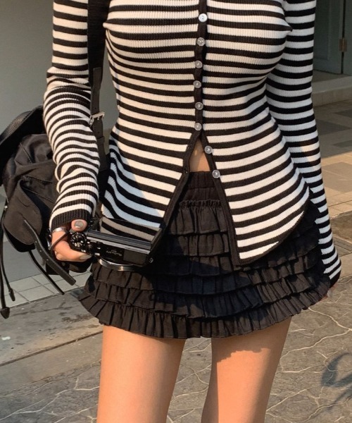 新品同様♡ADEAM ツイード ショートパンツ ゴールドボタン　キュロット A'GEM/9 × .kom 『.KOM/ドットケーオーエム』 フリルショート