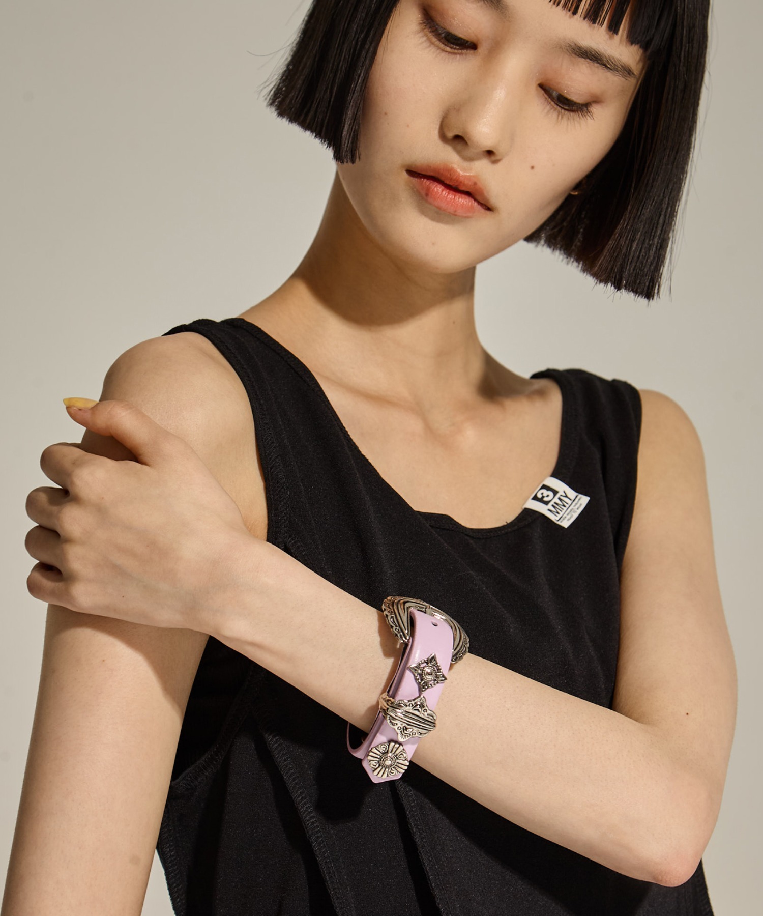 TOGA PULLA/トーガプルラ】Motif leather コレクション bangle