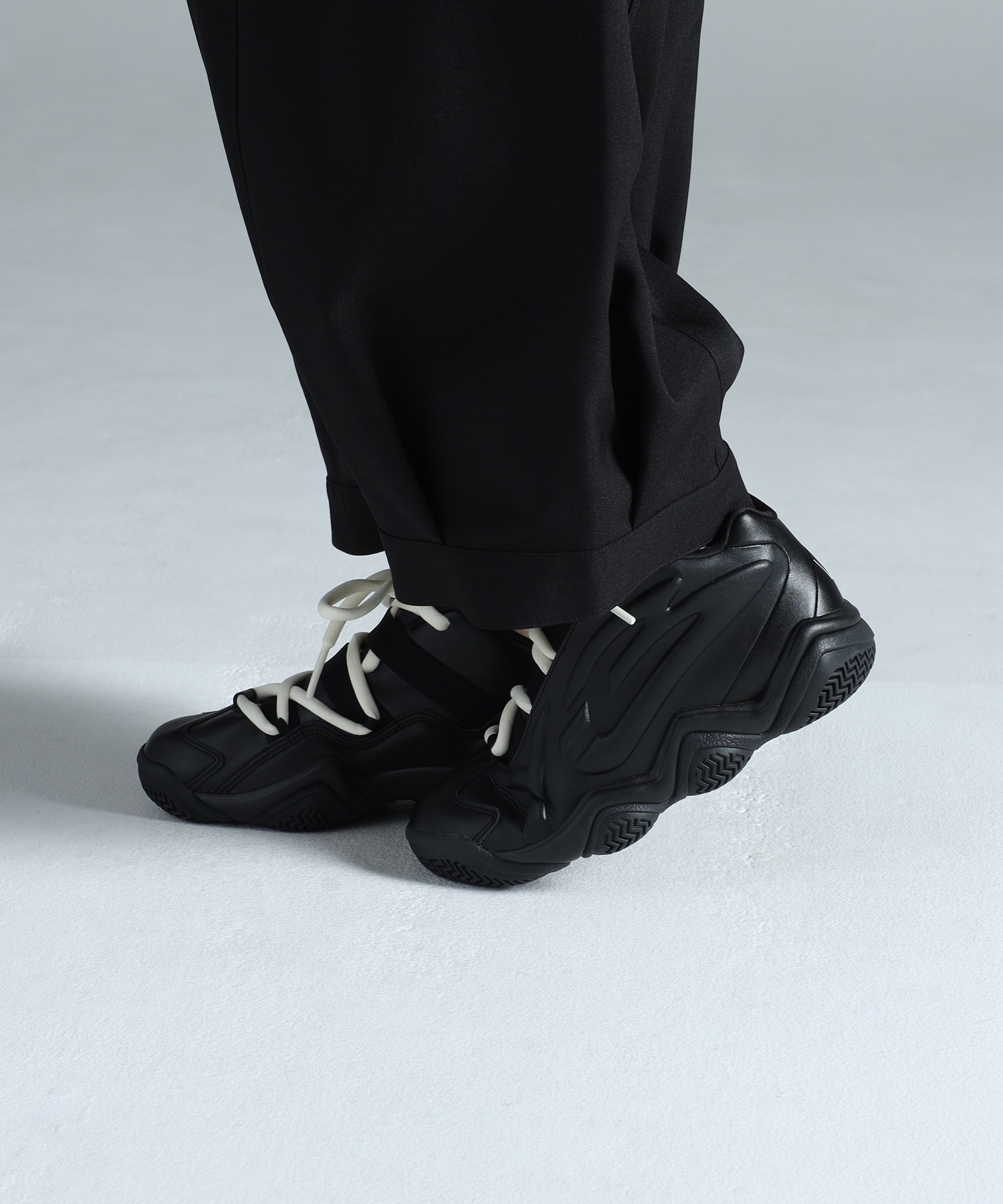 Y-3 MEGABALL Y-3│Y-3 ワイスリー