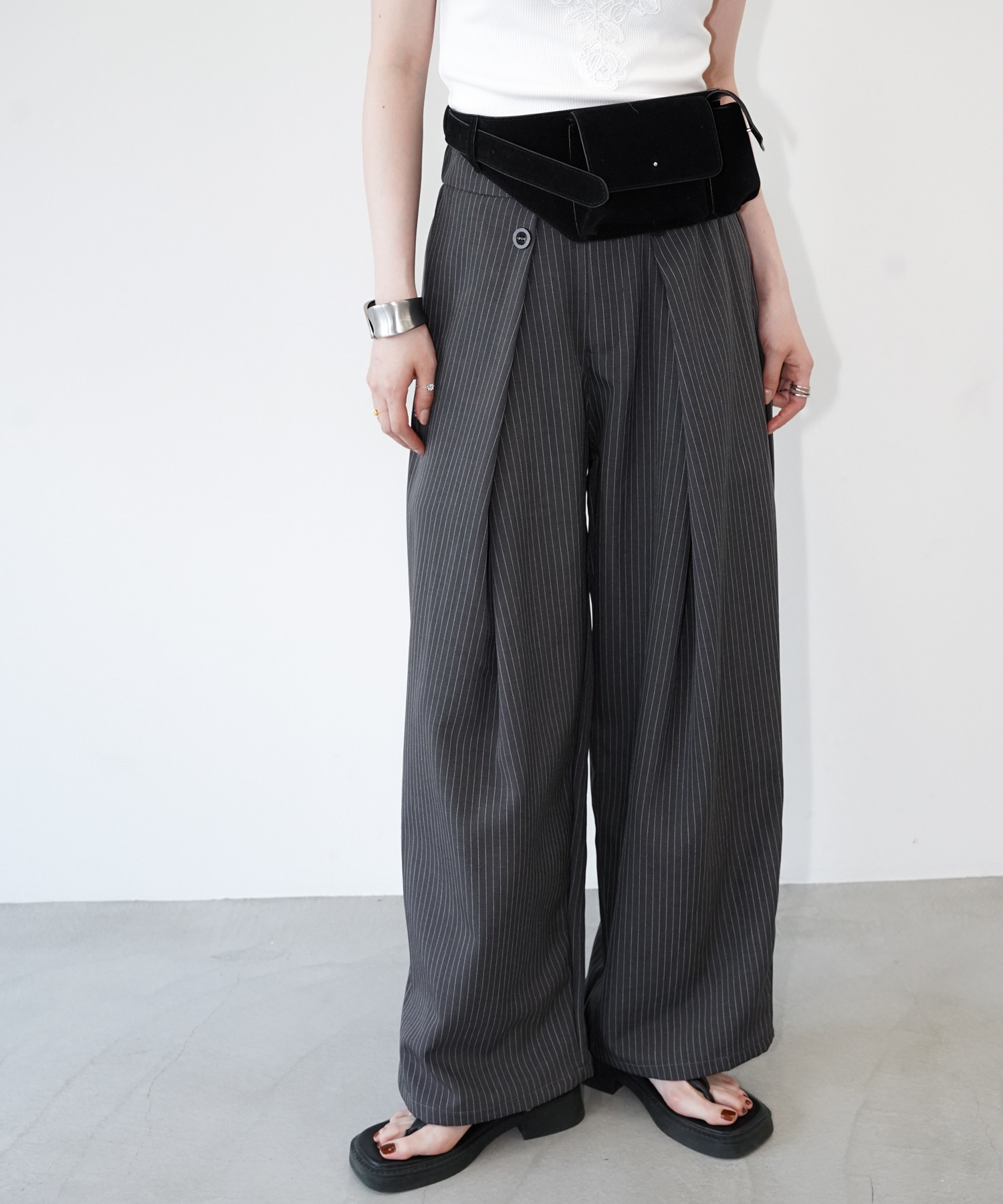 ラップレイヤード ピンストライプワイドパンツ chw26s271-ファッション