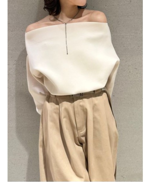 ボンディングオフショルスウェット