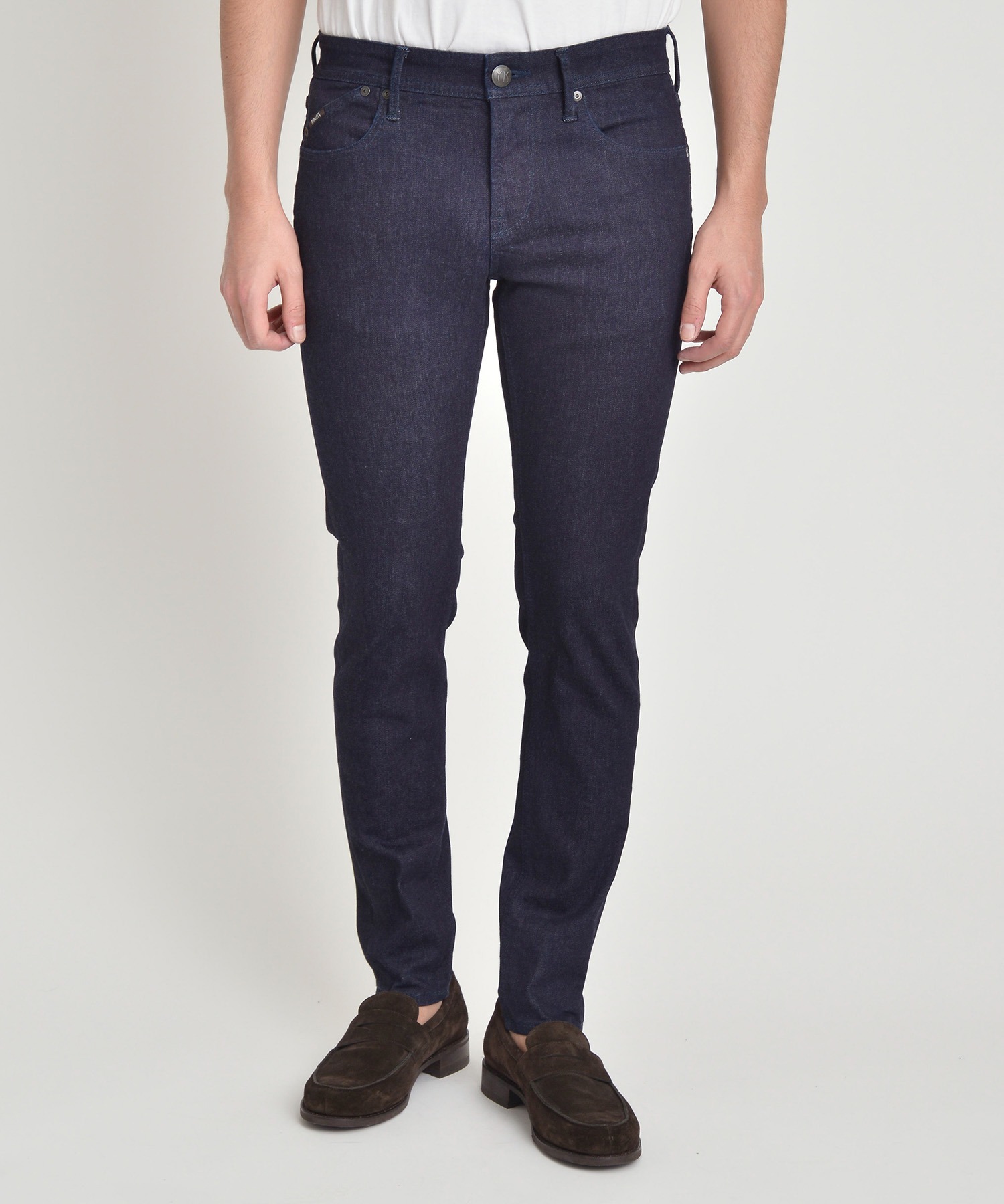 タイトスリムテーパード デニムパンツ Neil ニール 休日