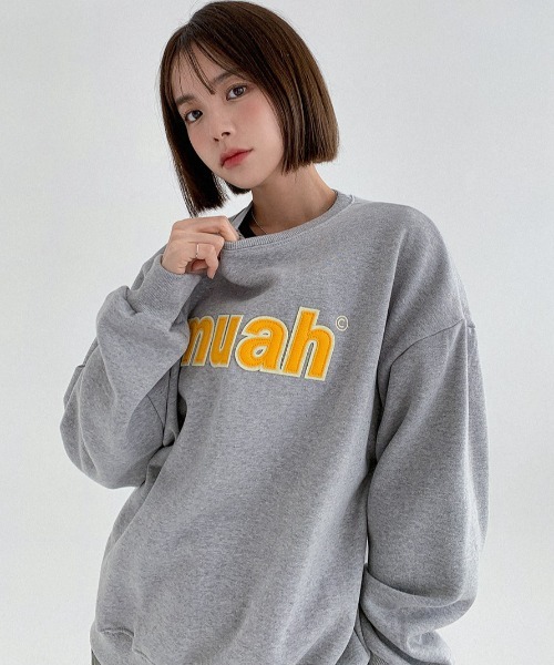 A'GEM/9 × .kom『muah muah/ムーアムーア』SIGNATURE COMBI LOGO MTM