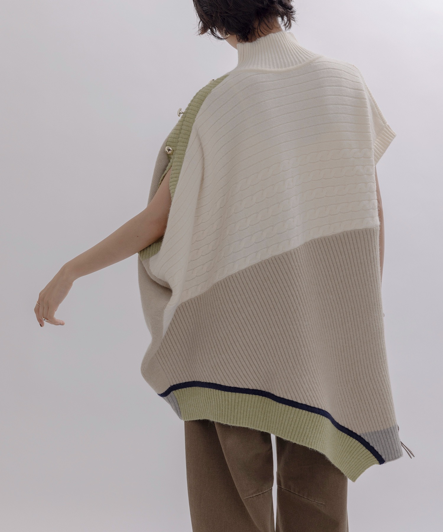 配色アシメケープベスト Eimee Law│Eimee Law & LHELBIE 公式