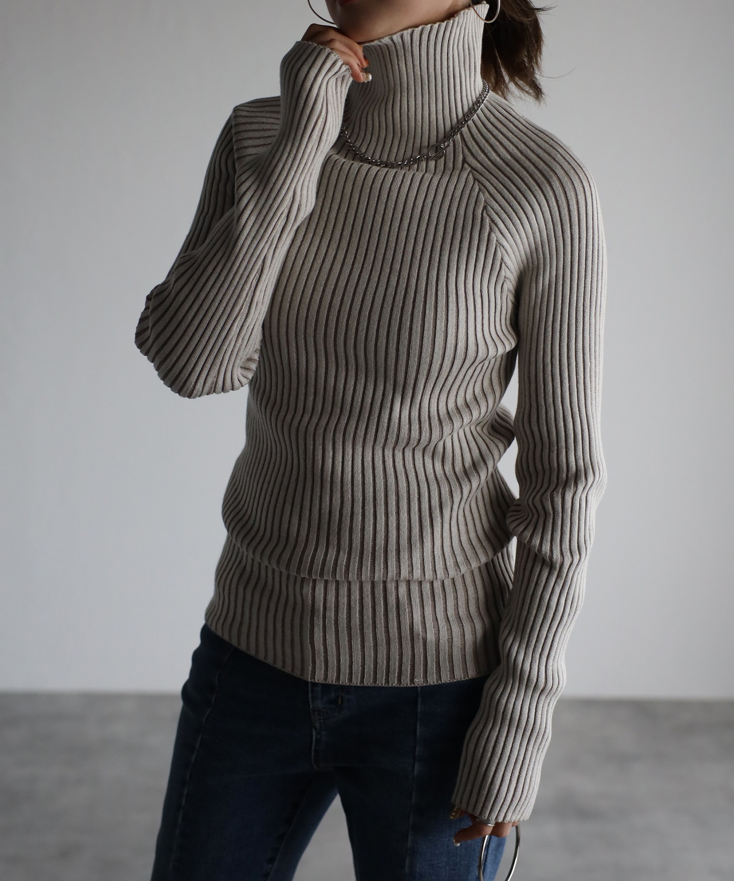 model：H158 着用サイズ：M