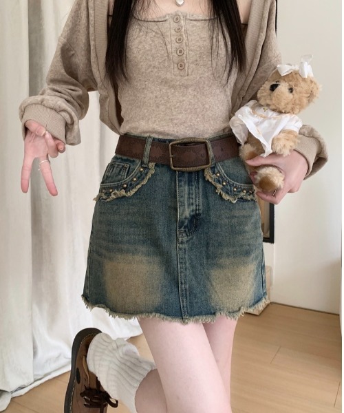 A'GEM/9 × .kom 『.KOM/ドットケーオーエム』 スタッズデザイン