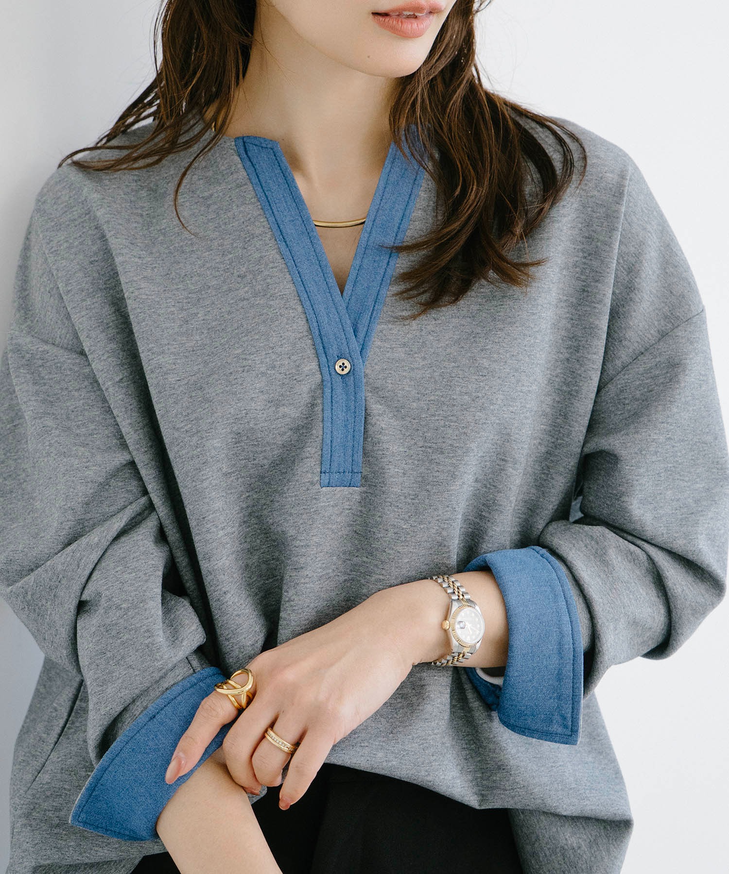 ライトダンボールデニムドッキングプルオーバー Emma Taylor