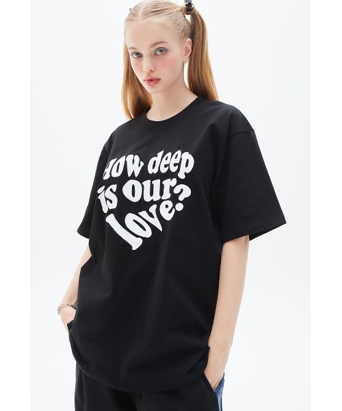 A'GEM/9 × .kom『LUV IS TRUE/ラブ イズ トゥルー』OVERFIT LUV TEE