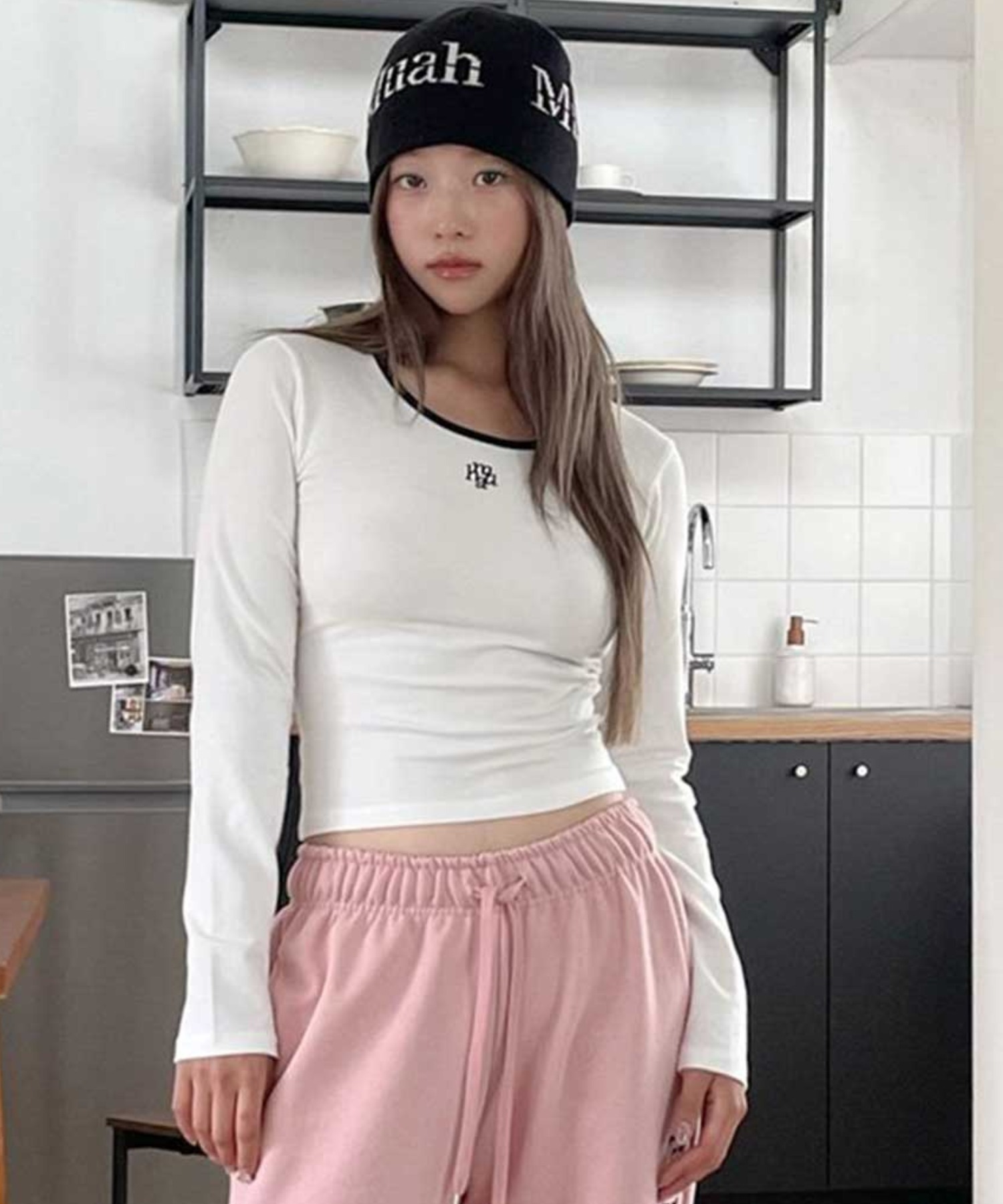 ニット セーター A'GEM/9 × .kom 「muah muah/ムーアムーア」 LOGO BOUCLE ROUND KNIT/ブークレーラウンド A'GEM/9 × .kom 『muah muah/ムーアムーア』 LOGO BOUCLE ROUND