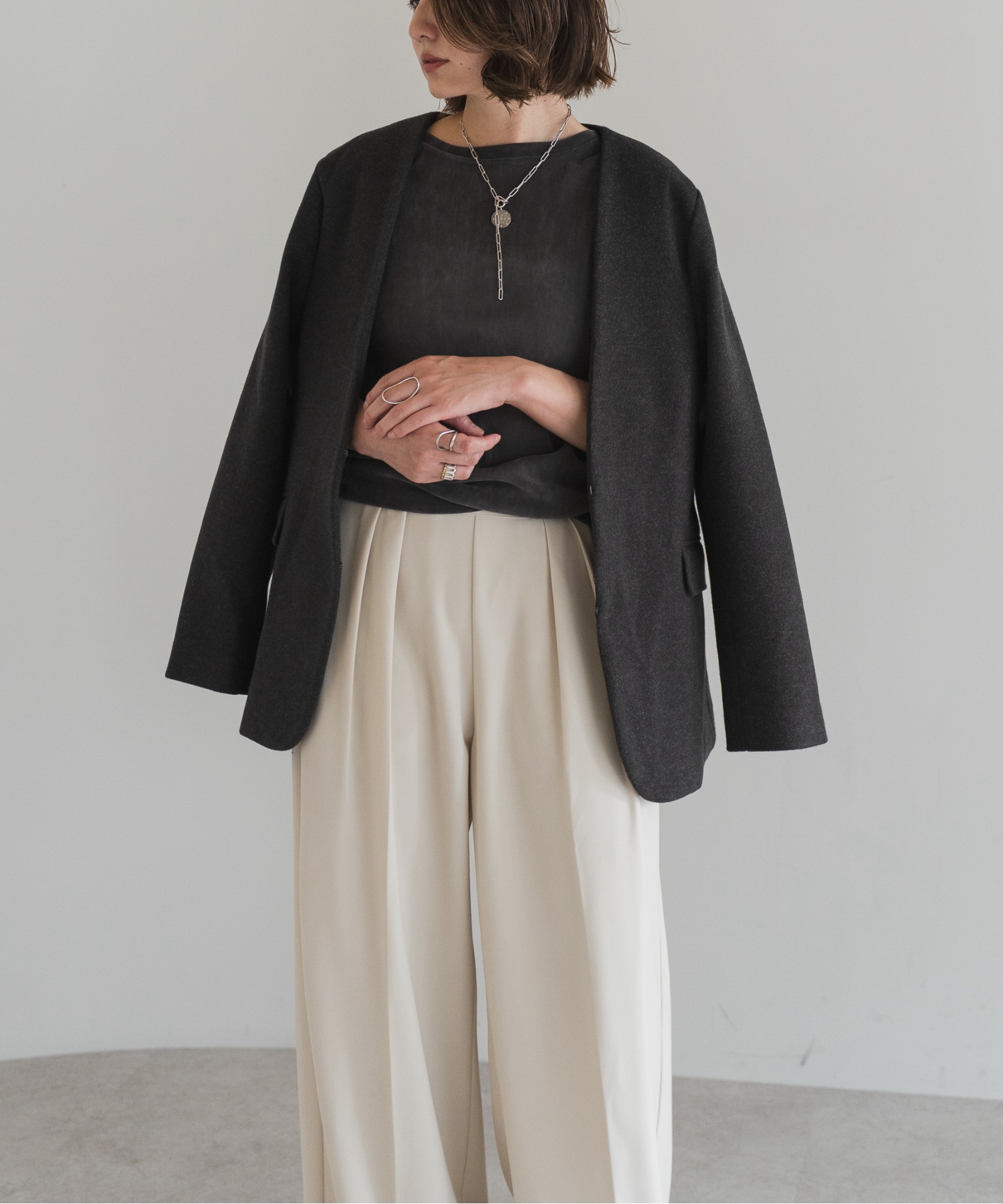 model：H158 着用サイズ：FREE
