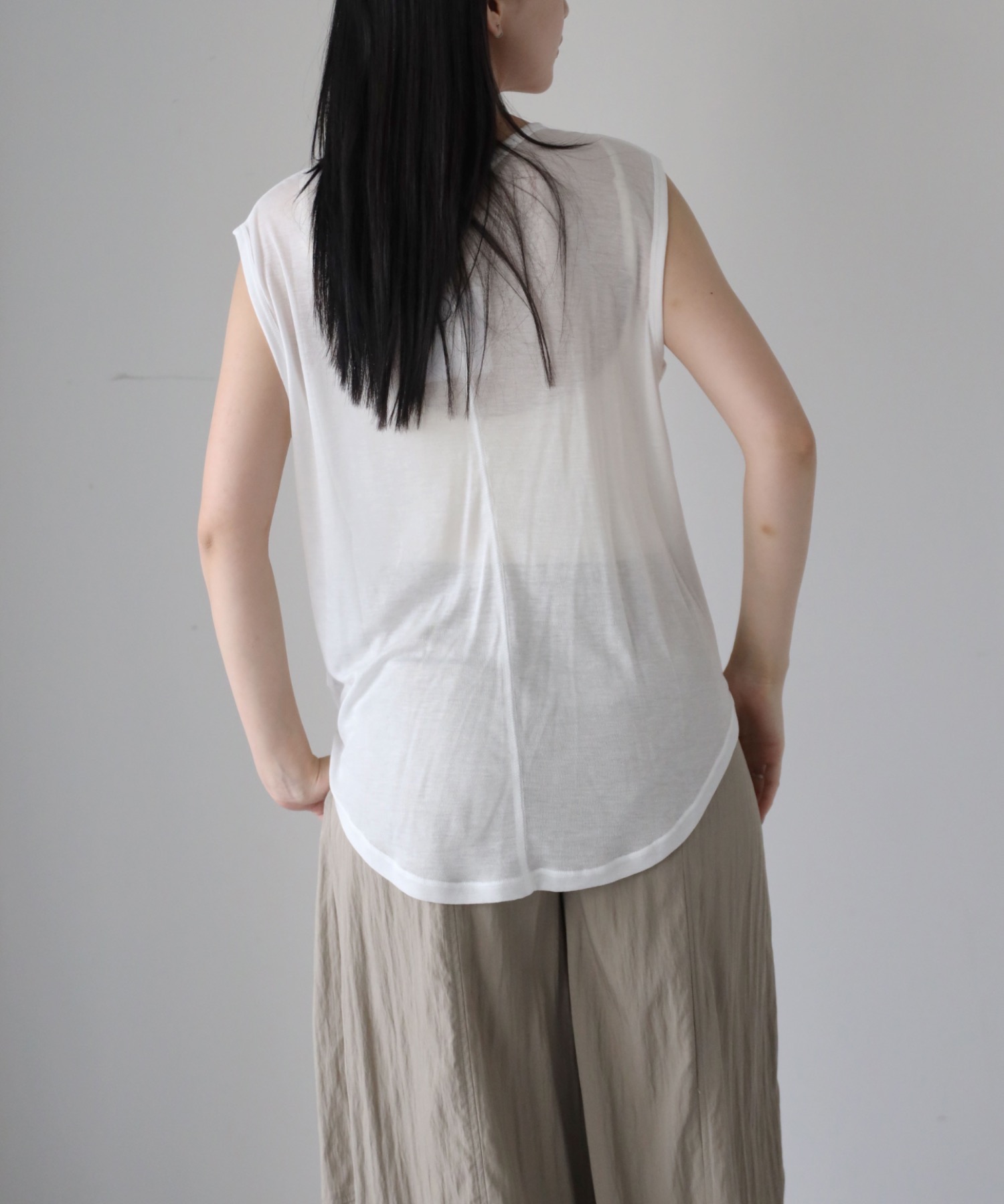 model：164cm. 着用サイズ：FREE