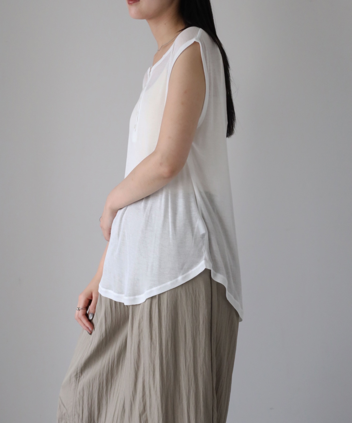 model：164cm. 着用サイズ：FREE