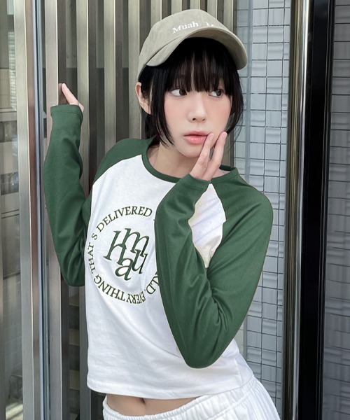 A'GEM/9 × .kom 『muah muah/ムーアムーア』 STITCH LOGO RAGLAN A'GEM/9 × .kom 『muah muah/ムーアムーア』 STITCH LOGO RAGLAN