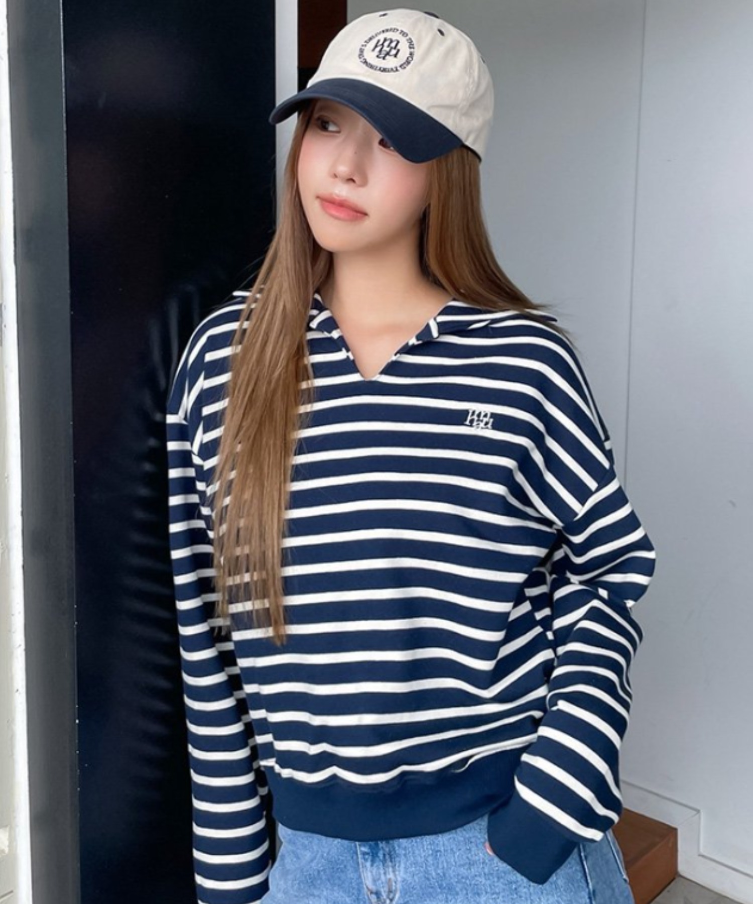 トレーナー スウェット A'GEM/9 × .kom 「muah muah/ムーアムーア」 STITCH LOGO COLLAR MTM/ステッチロゴ 86694190b_18_d_500.jpg