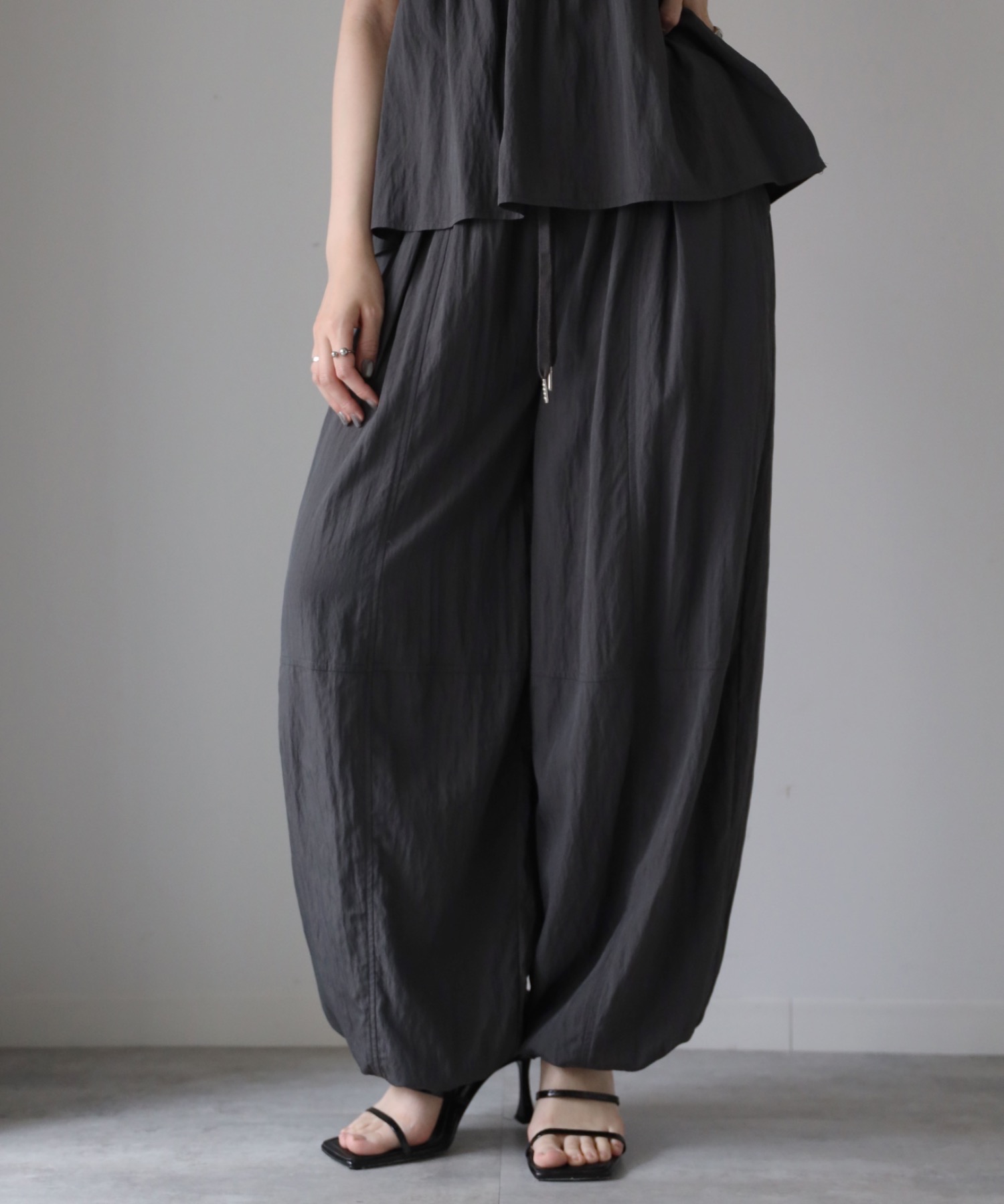 model：164cm.  着用サイズ：FREE