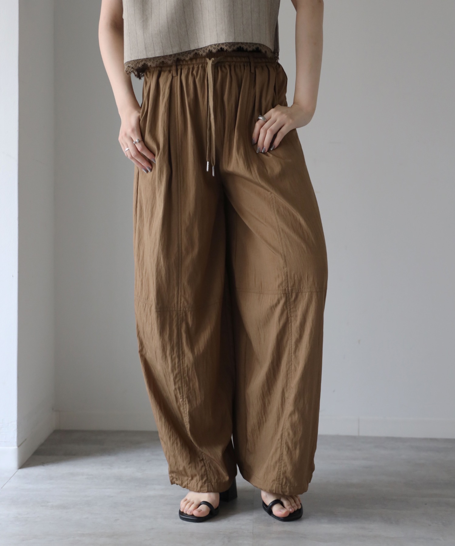 model：164cm.  着用サイズ：FREE
