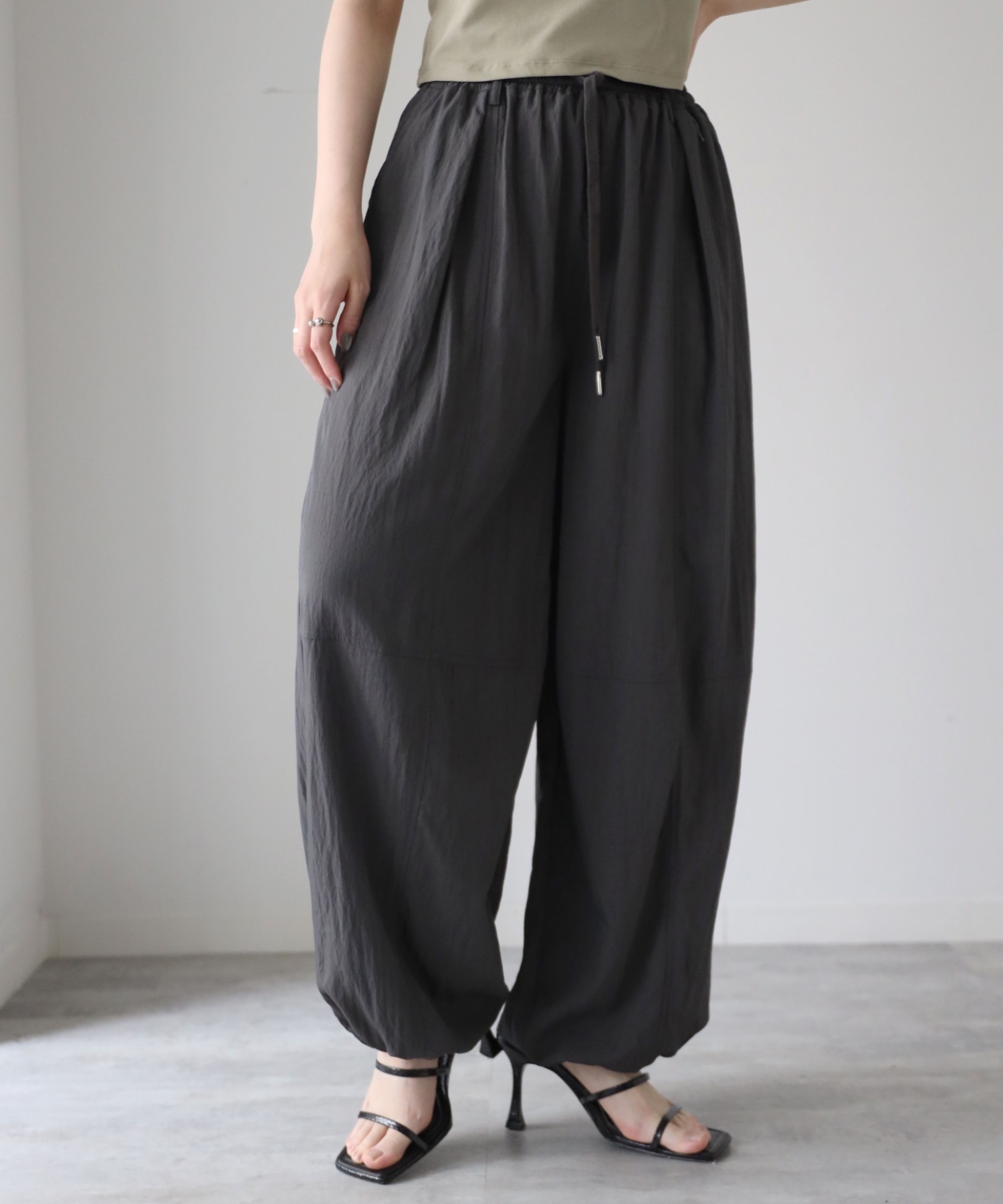 model：164cm.  着用サイズ：FREE