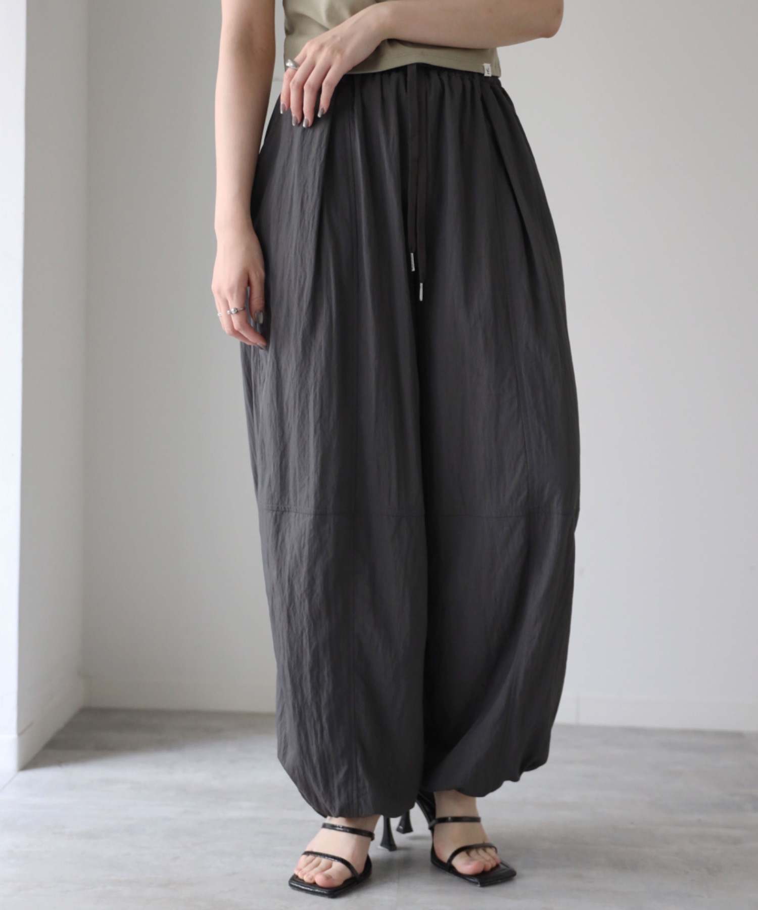 model：164cm.  着用サイズ：FREE