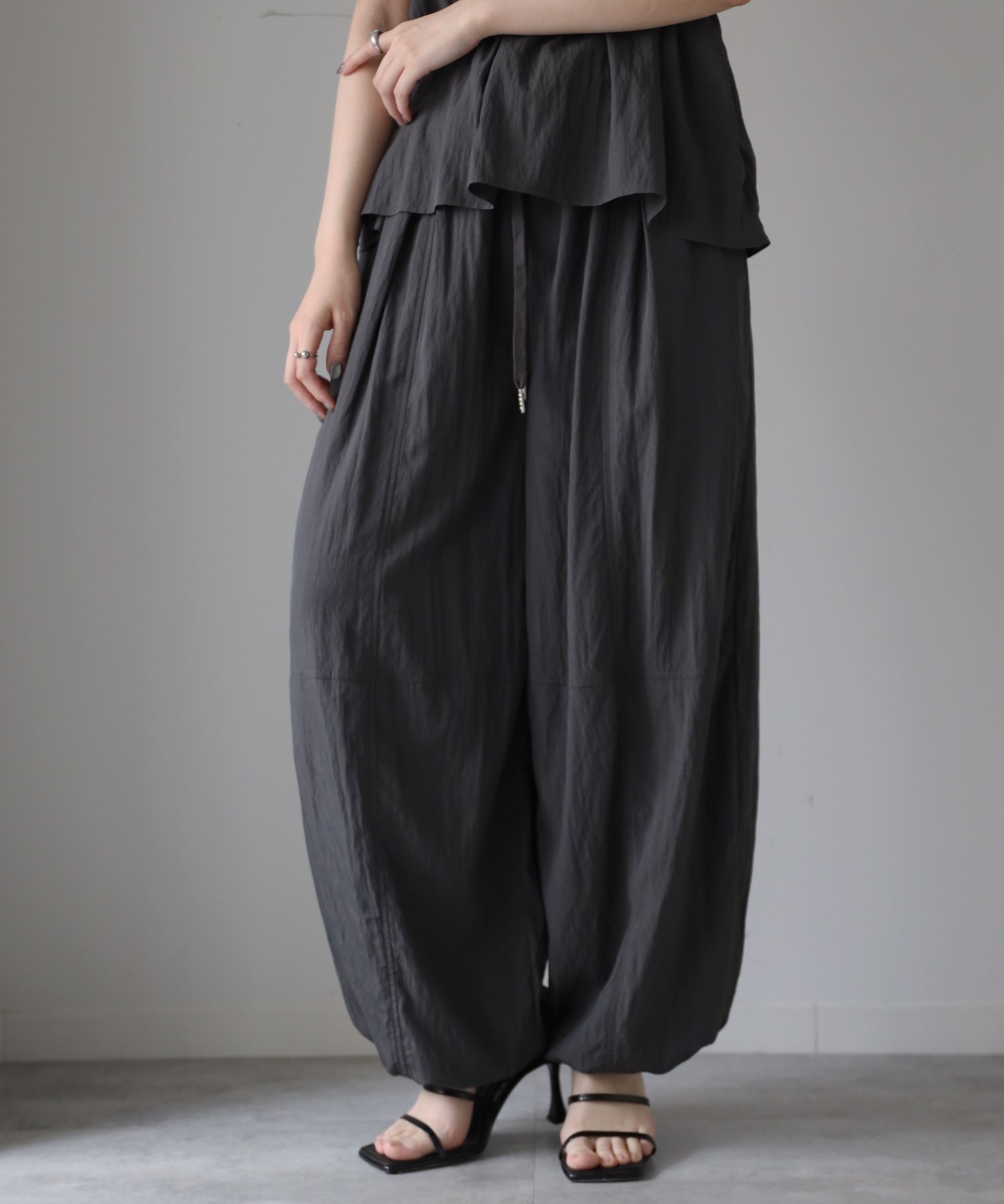 model：164cm.  着用サイズ：FREE
