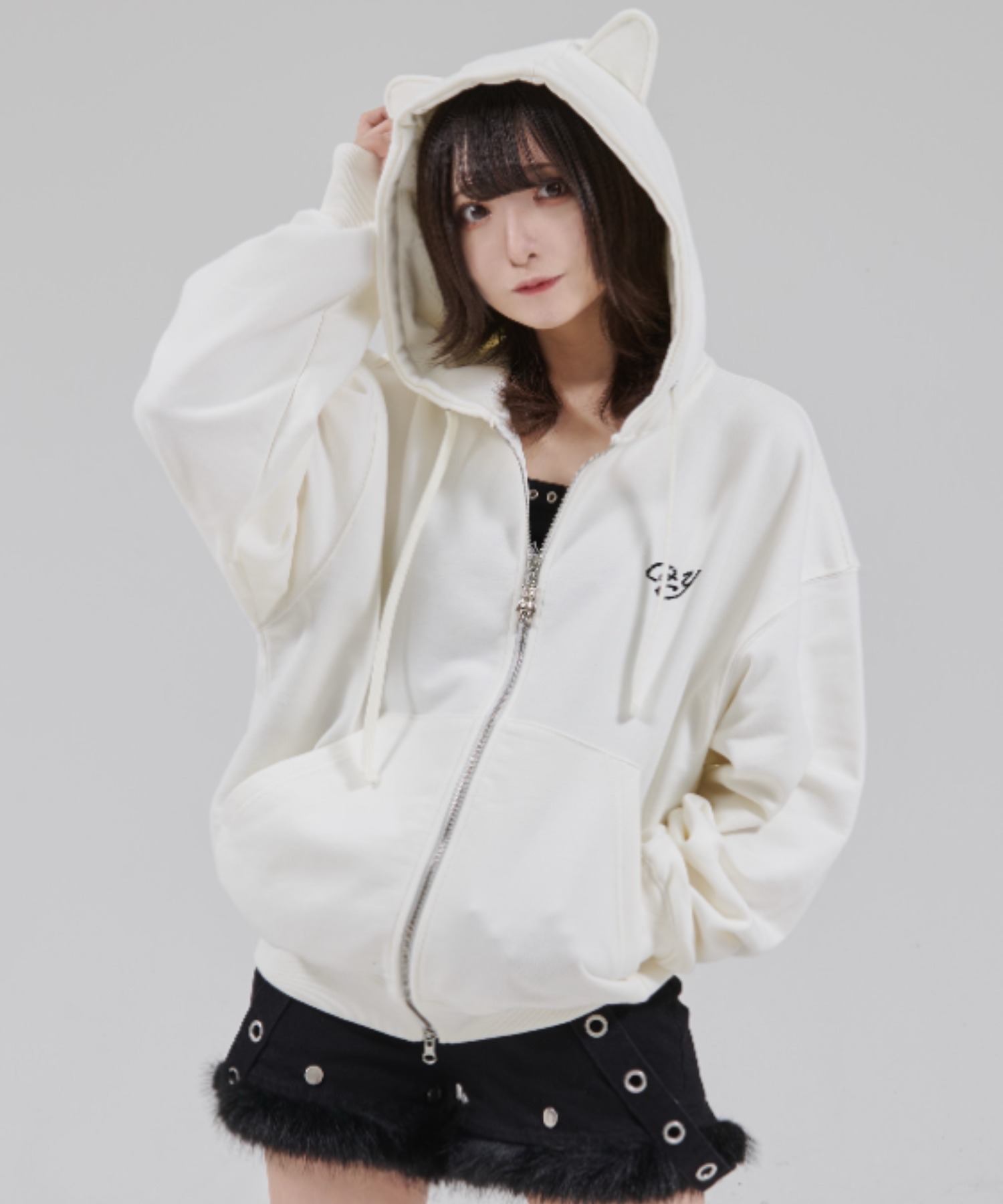 OY/オーワイ』DOLLY STONE EAR HOODIE ZIP UP/ドリーストーン