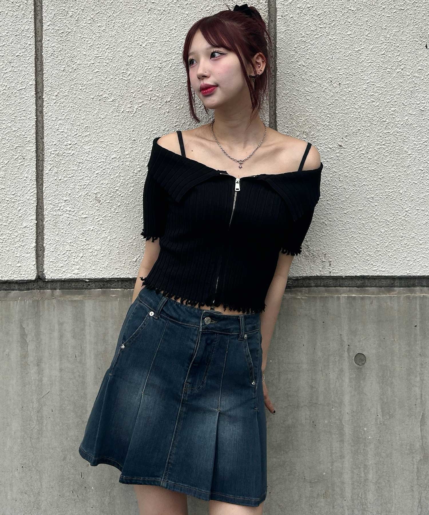 A'GEM/9 × .kom 「.KOM/ドットケーオーエム」 ホルターネックオフショルダークロップジップアップトップス レディース メンズ A'GEM/9 × .kom 『.KOM/ドットケーオーエム』 ZIPUPオフ