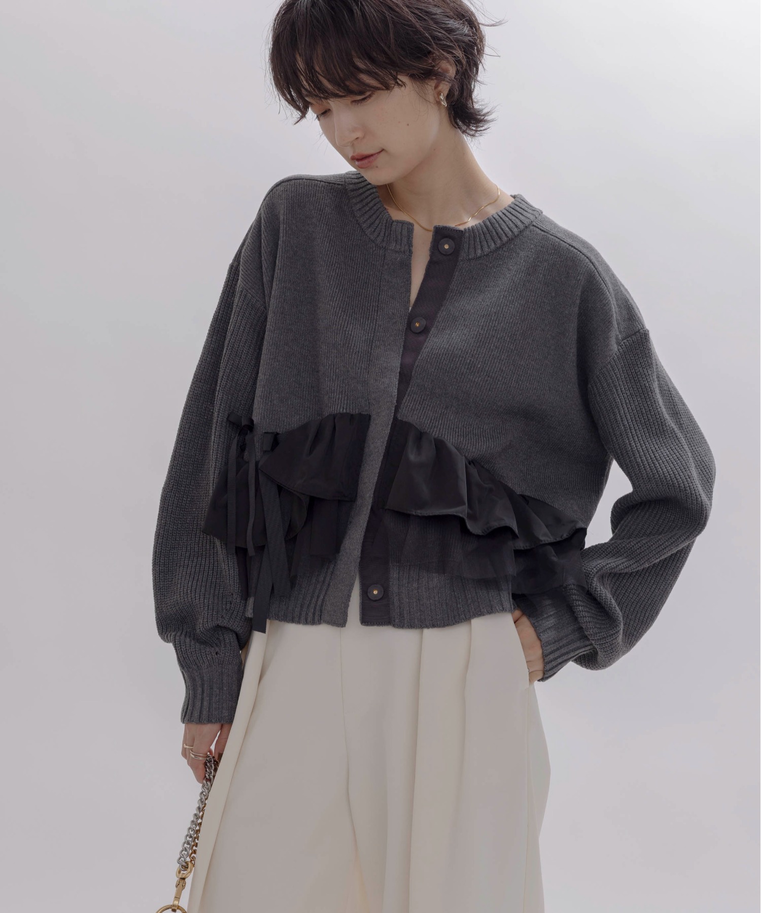 ランダムリボンフリルニットカーデ Eimee Law│Eimee Law & LHELBIE