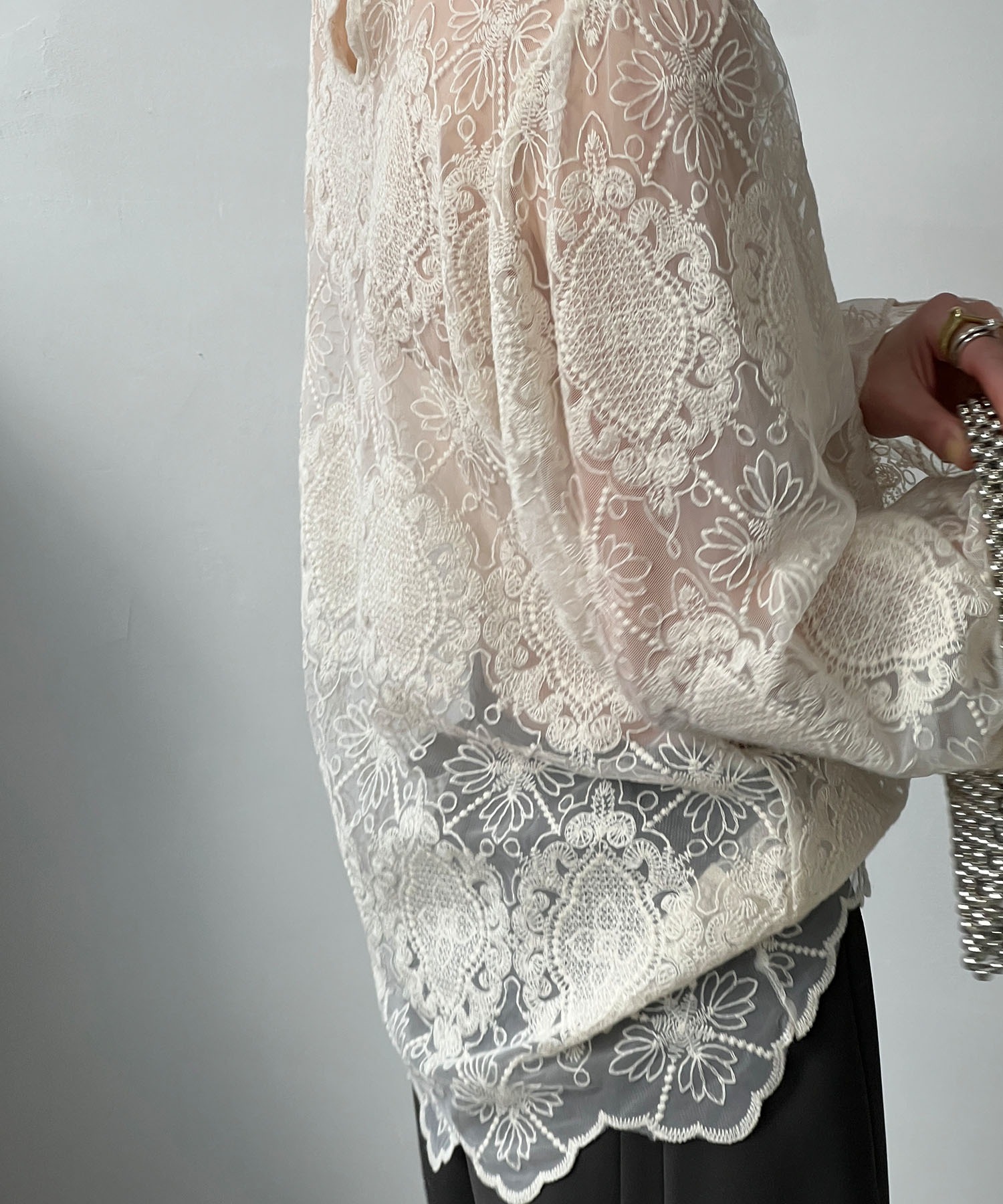 ハイネック キャンディースリーブ レーストップ chw25s042