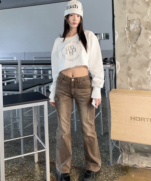 A'GEM/9 × .kom 『muah muah/ムーアムーア』 STITCH LOGO CROP