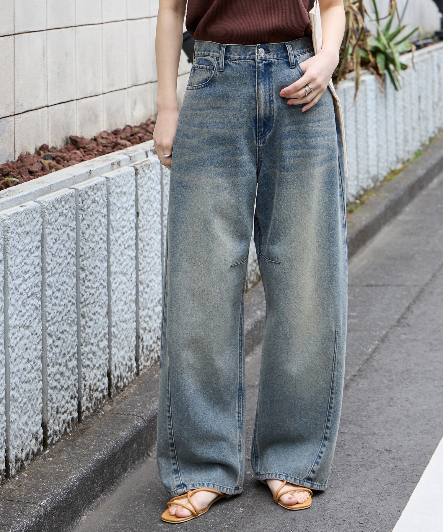 anyway.シリーズ】立体カーブ バレルレッグ ワイドデニム（速乾