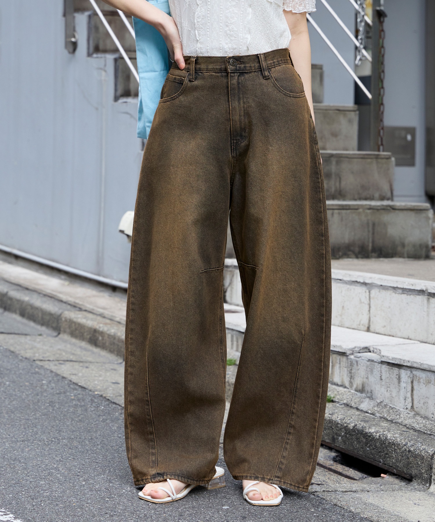 anyway.シリーズ】立体カーブ バレルレッグ ワイドデニム（速乾