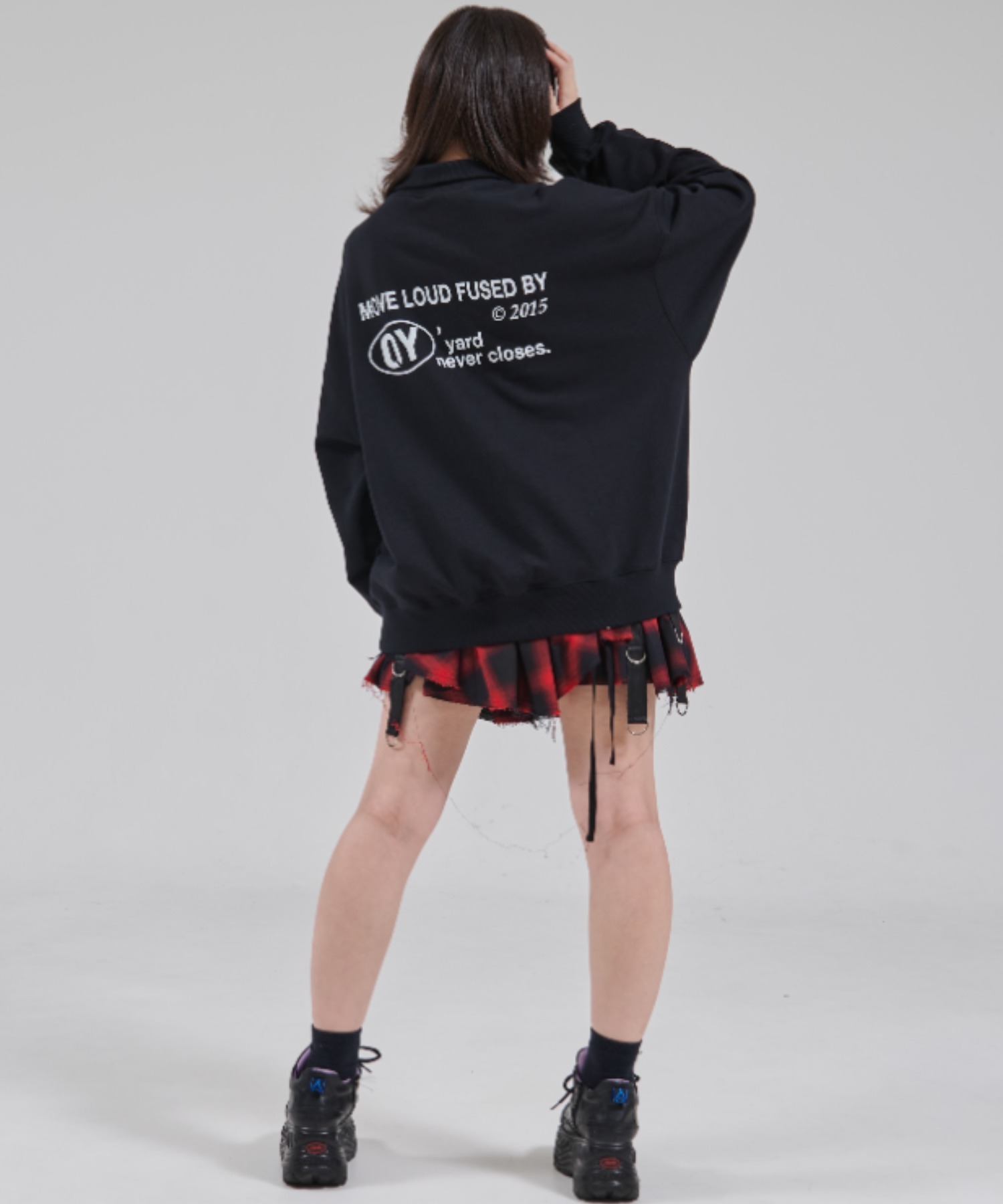 OY/オーワイ』LOGO ZIPPER SWEATSHIRT/ロゴ ジッパー スウェットシャツ