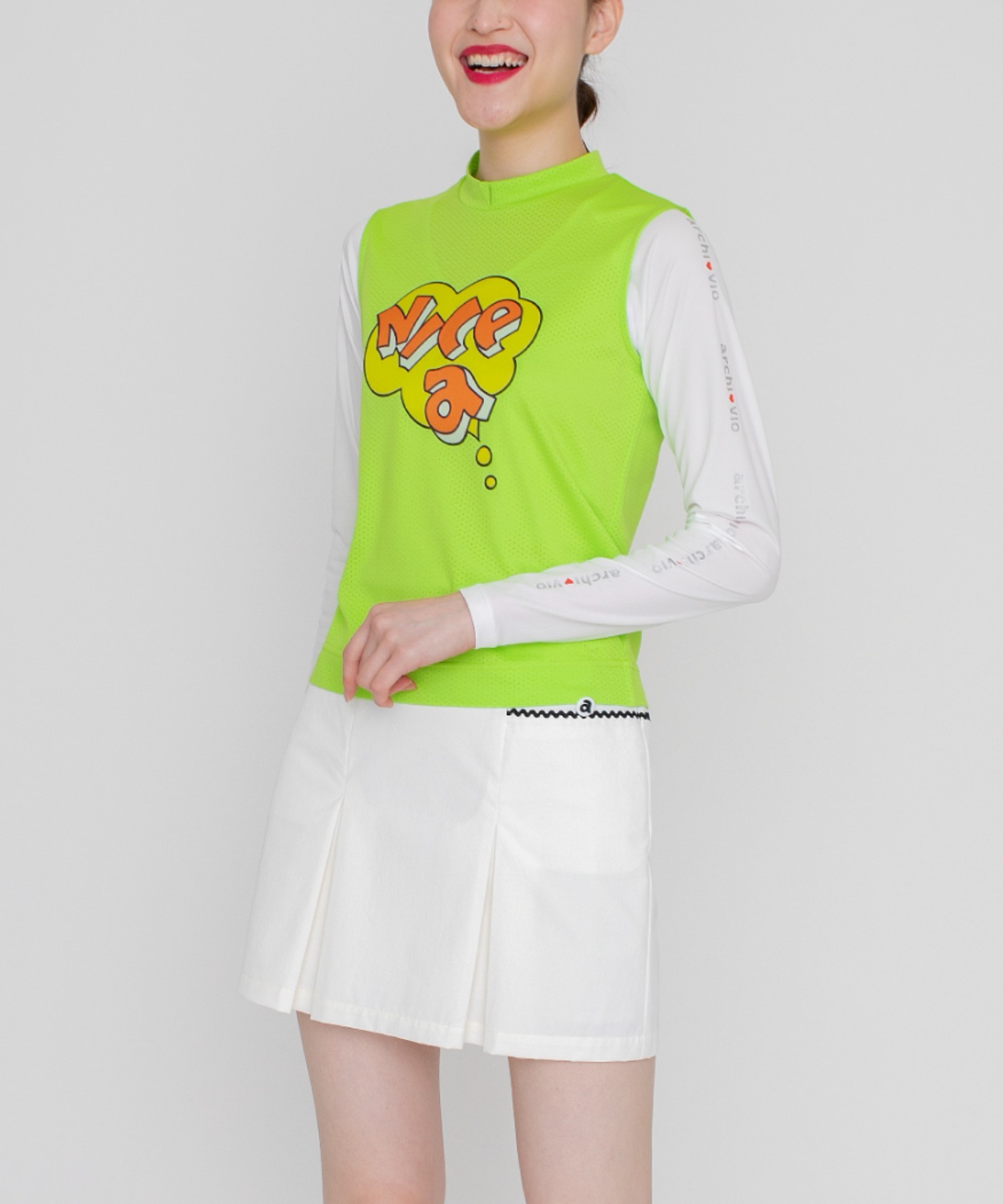 【美品】アルチビオレディースゴルフノースリーブプルオーバー黄色36 LADIESアルチビオゴルフウェア ノースリーブプルオーバー 2023年春夏