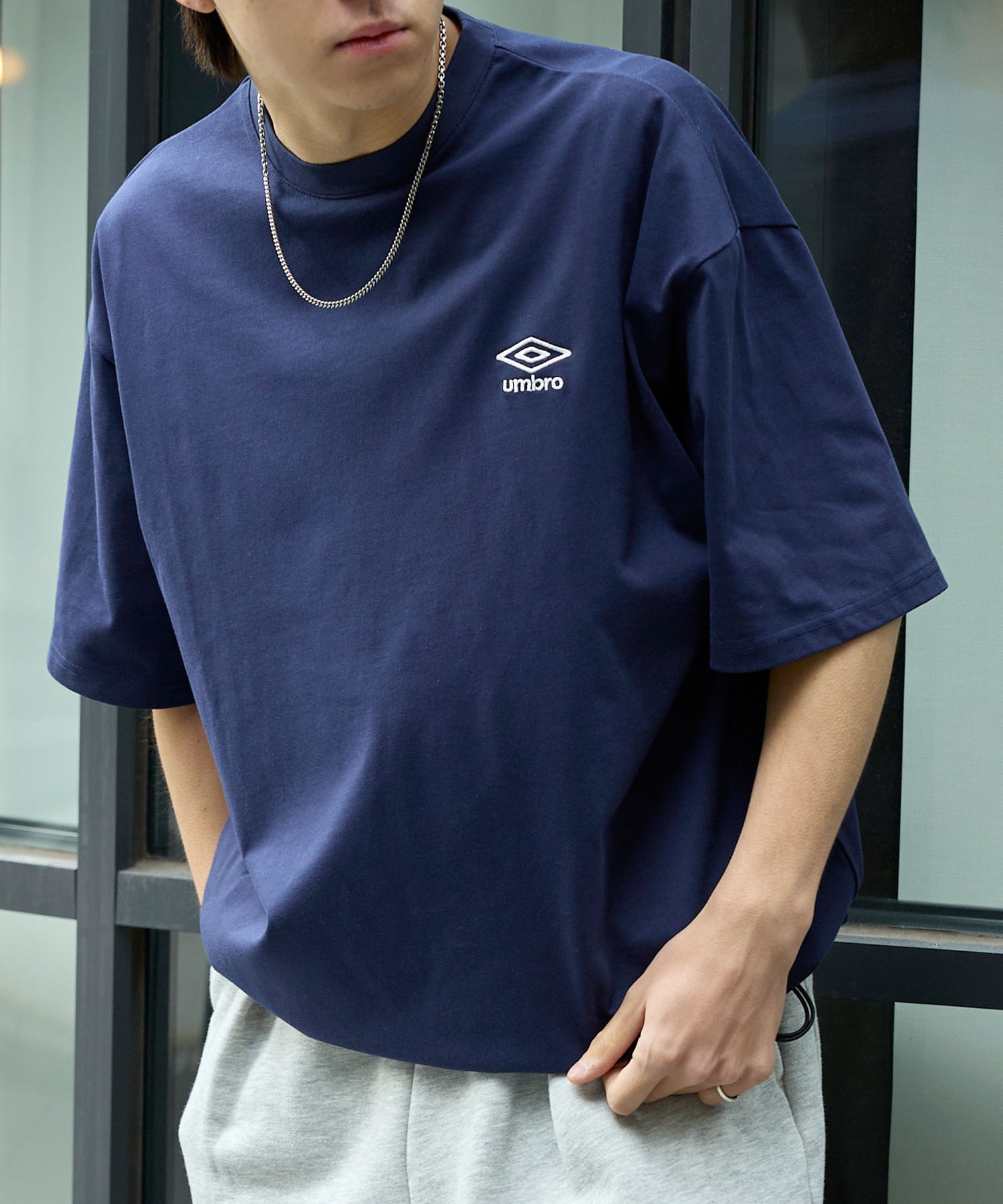 UMBRO/アンブロ 別注 ロゴ刺繍 ドロスト バックプリント半袖Tシャツ