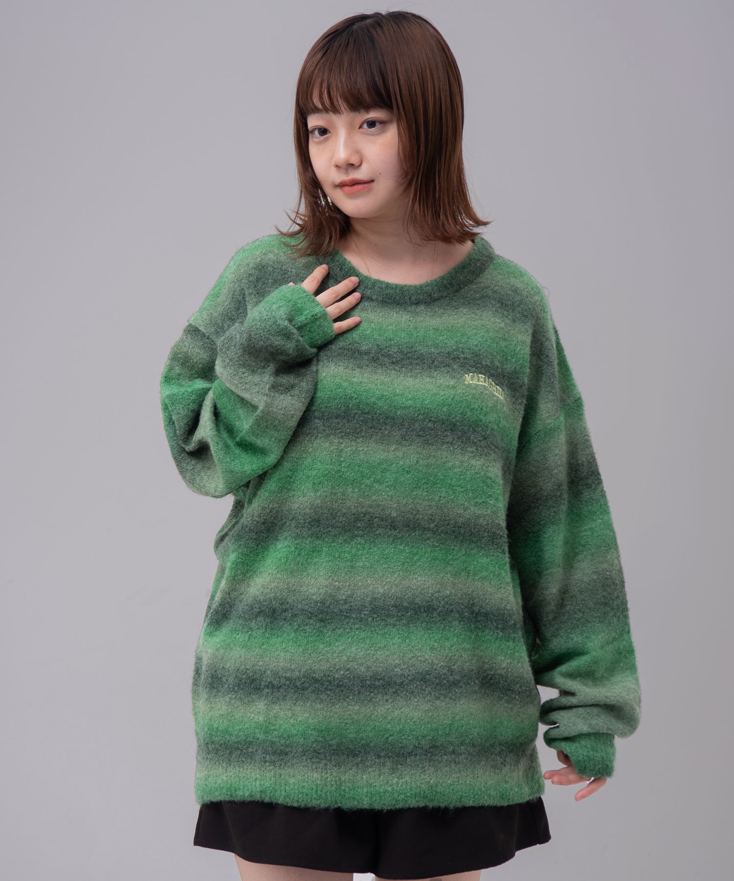 mahagrid/マハグリッド』 VARSITY LOGO GRADATION KNIT SWEATER/ヴァー