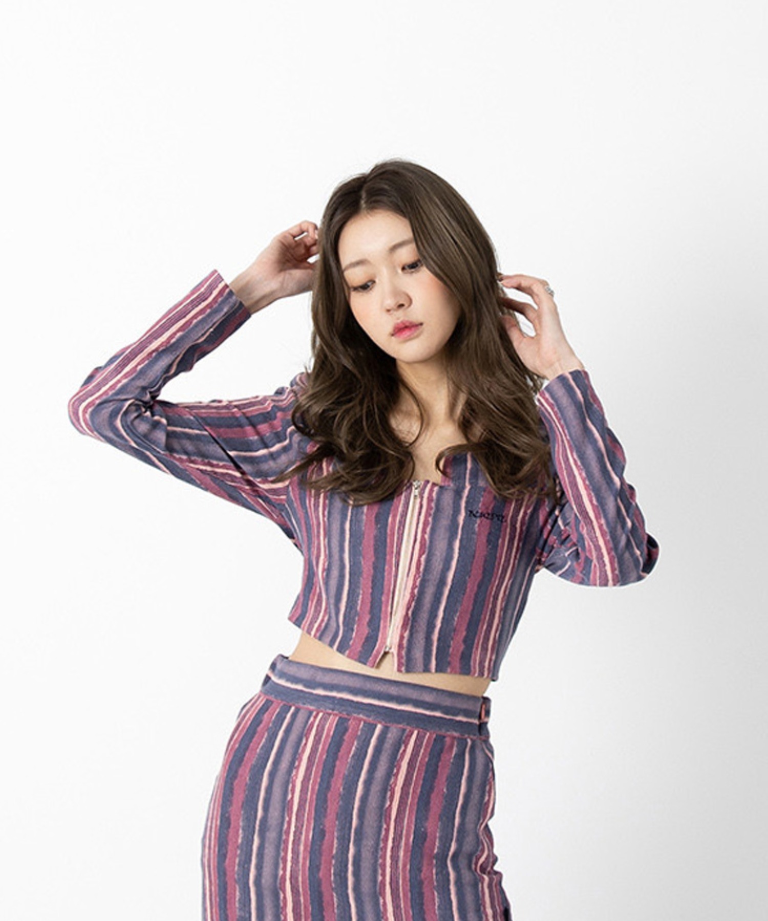 BLUE PIE/ブルー パイ』Square Neck Crop BLOUSE/スクエアネック