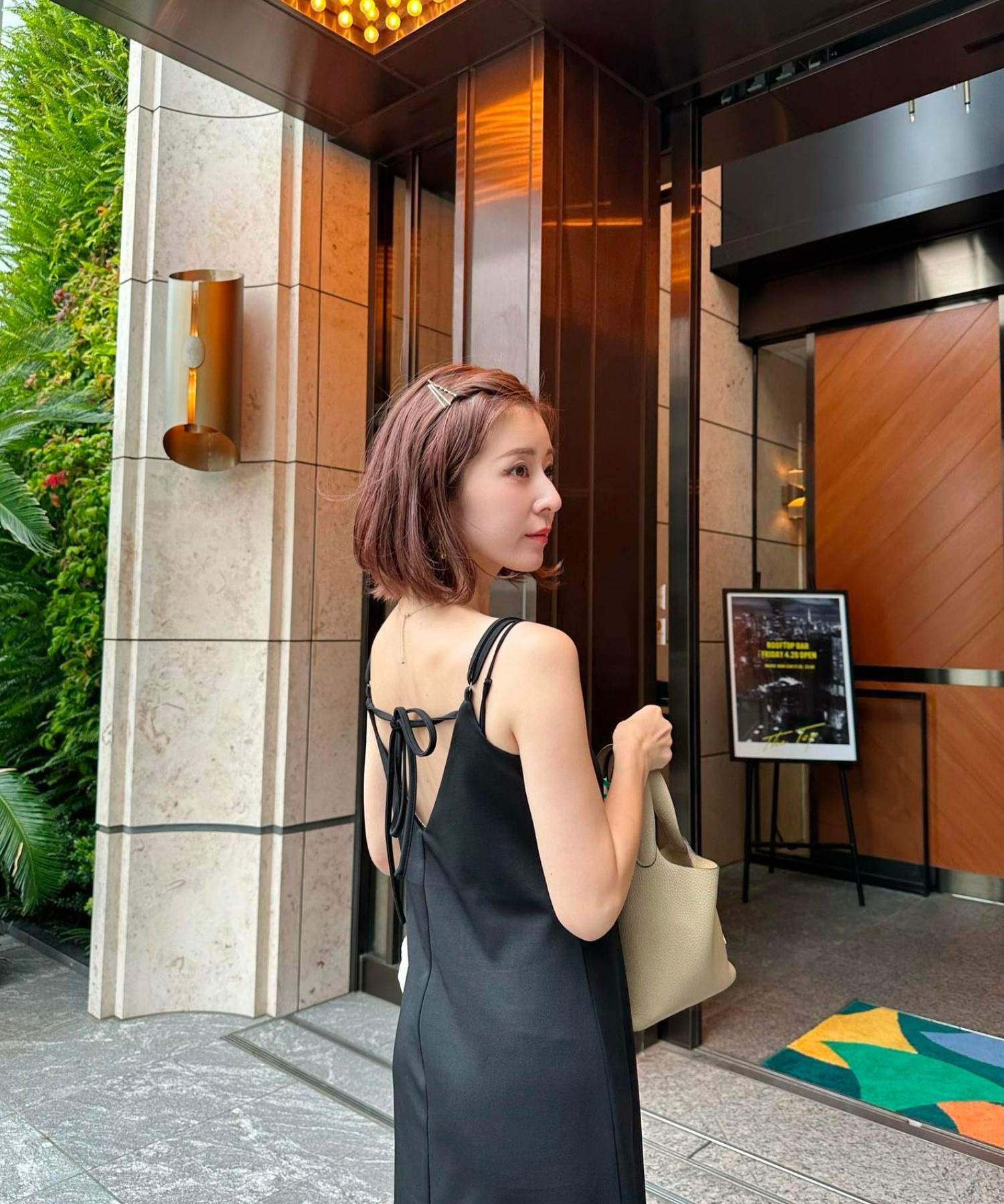 model：H153 着用サイズ：S