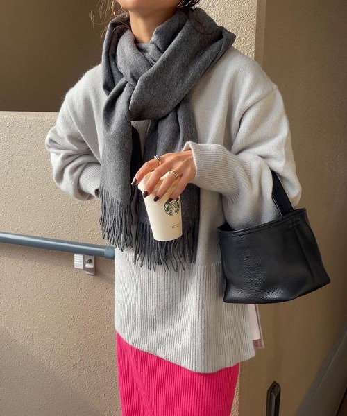 model：H152 着用サイズ：FREE