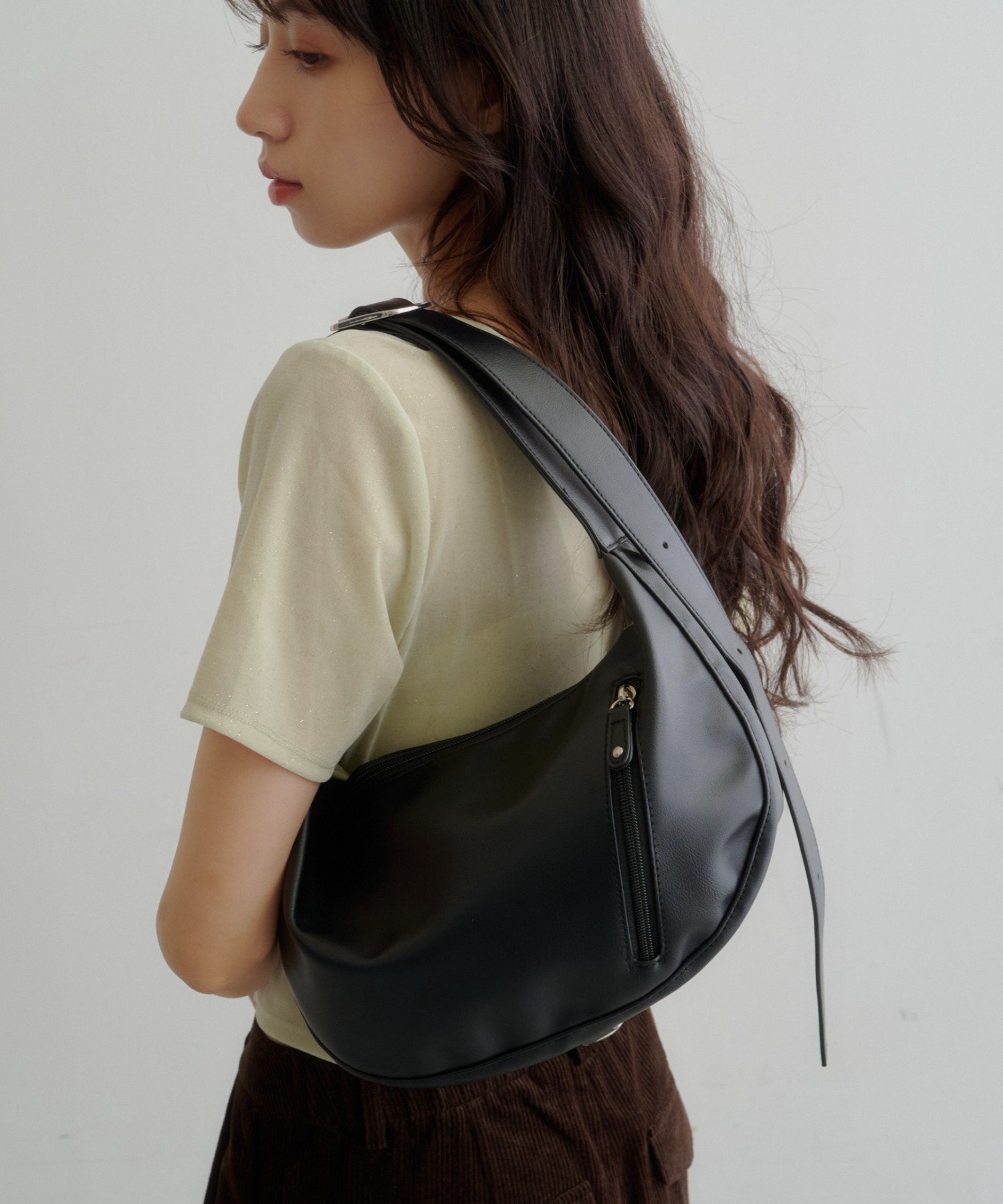 ハーフムーンBAG