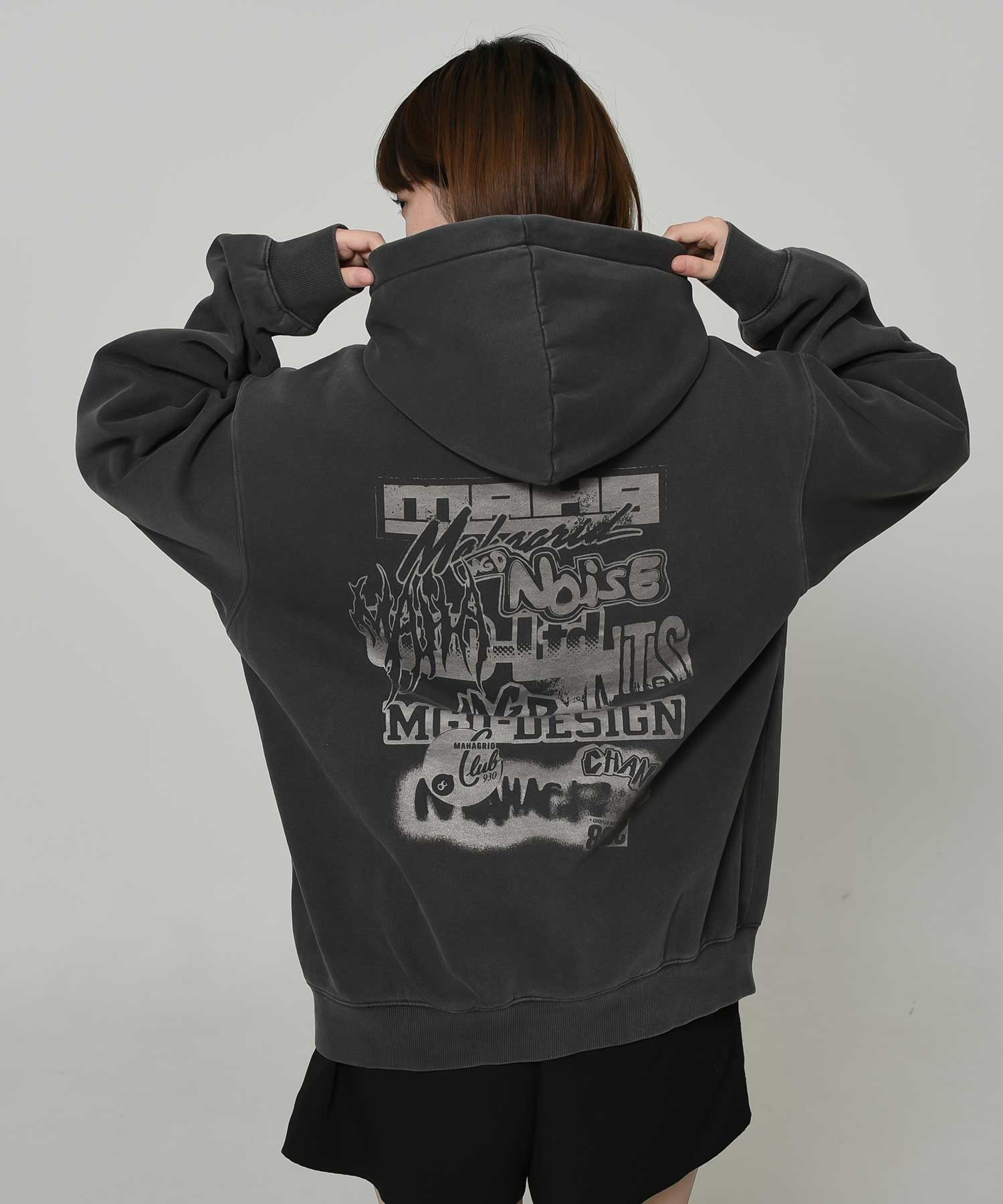 mahagrid/マハグリッド』 LOGO LIST PIGMENT HOODIE/ロゴ リスト
