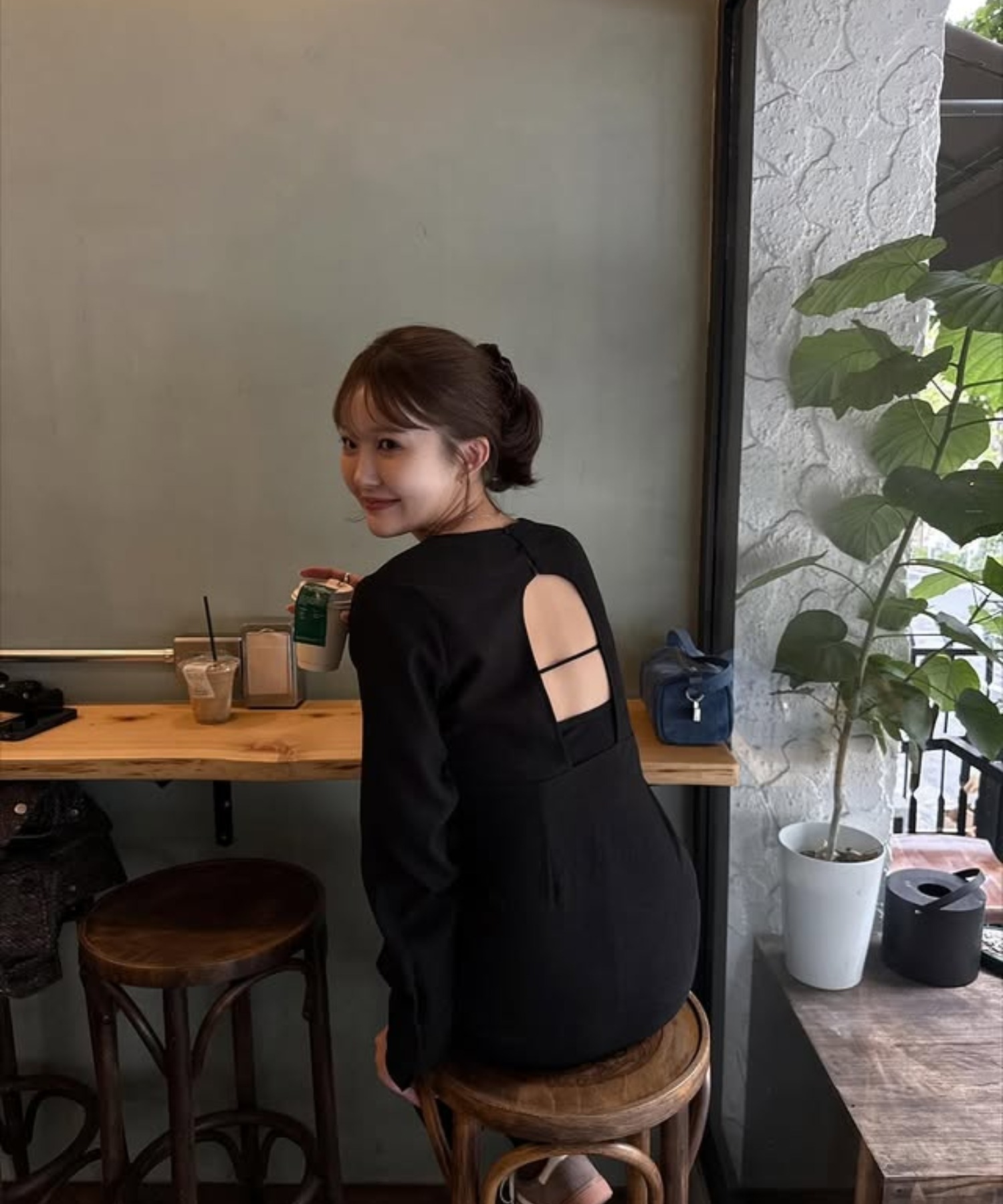 BONJOUR SAGAN公式オンラインストア / back open long sleeve one