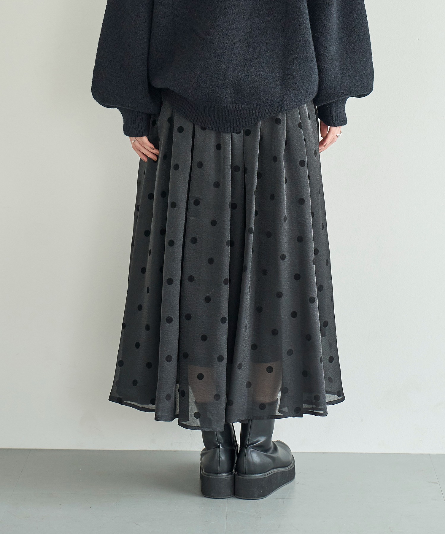 model：H166　着用サイズ：M