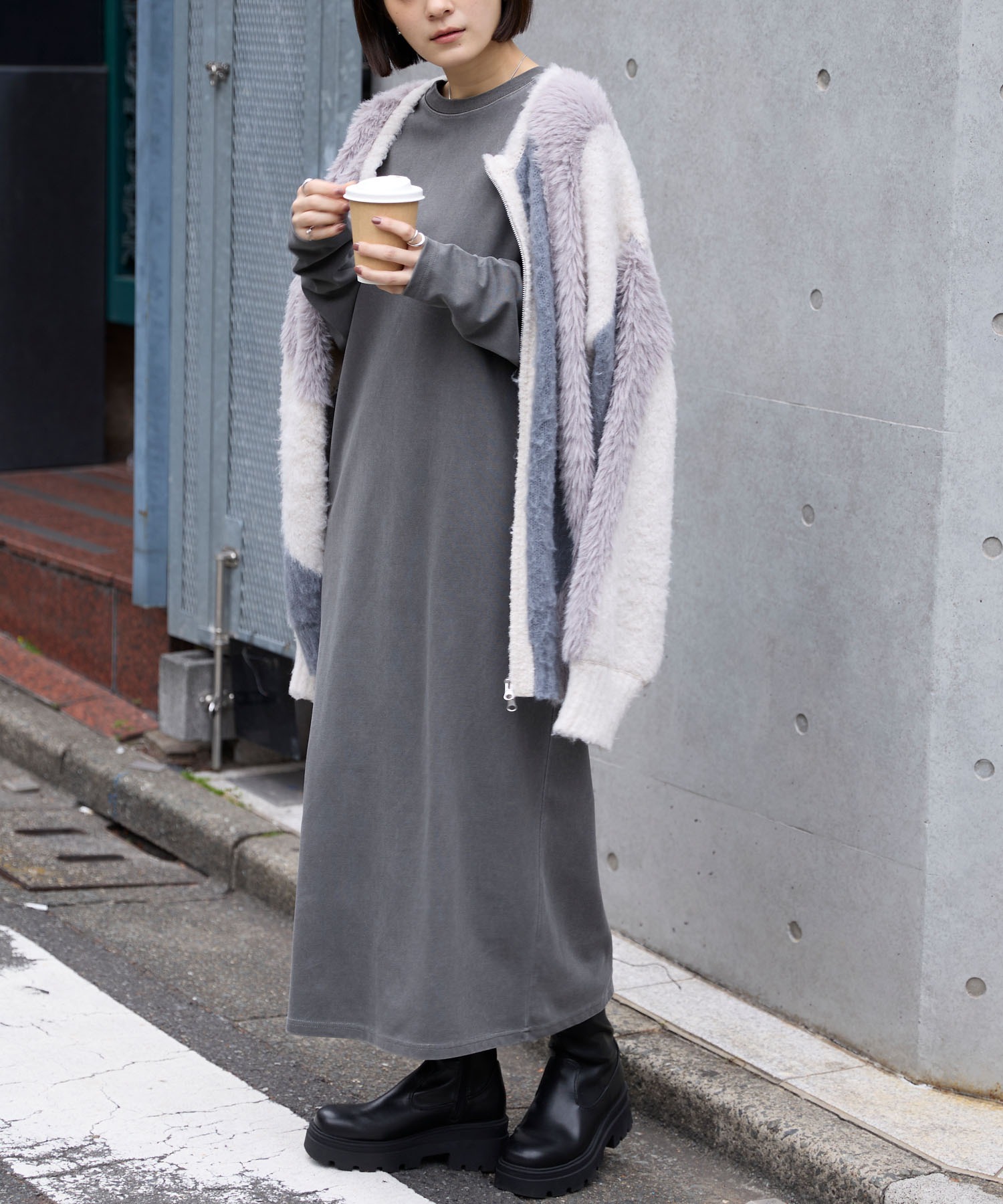 新品値引　08Mabダルブルー×グレー*配色パッカリングワンピース　麻 1055 08Mabピンタックワンピース | Atelier links