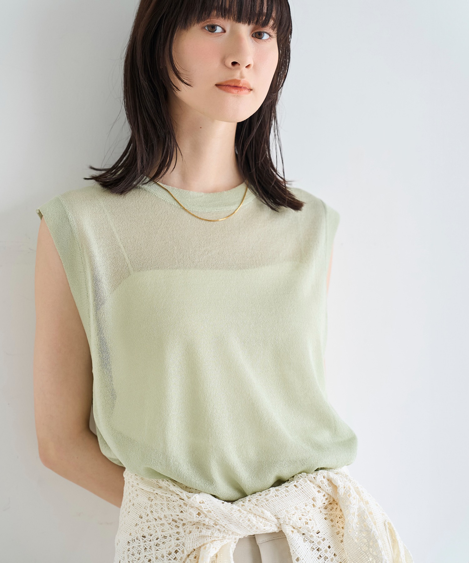 model：H166　着用サイズ：F