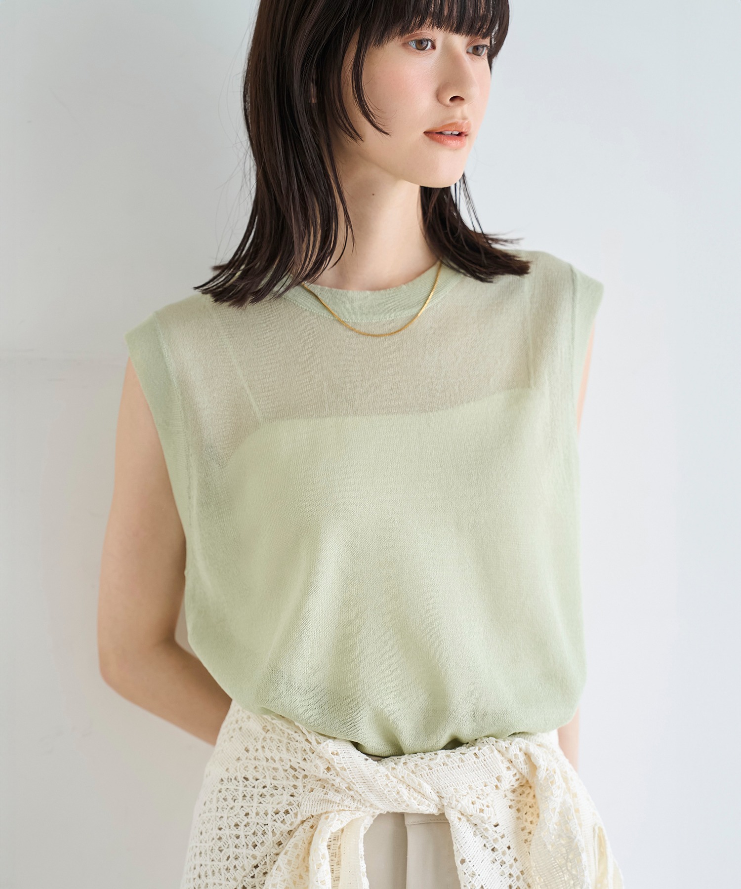model：H166　着用サイズ：F