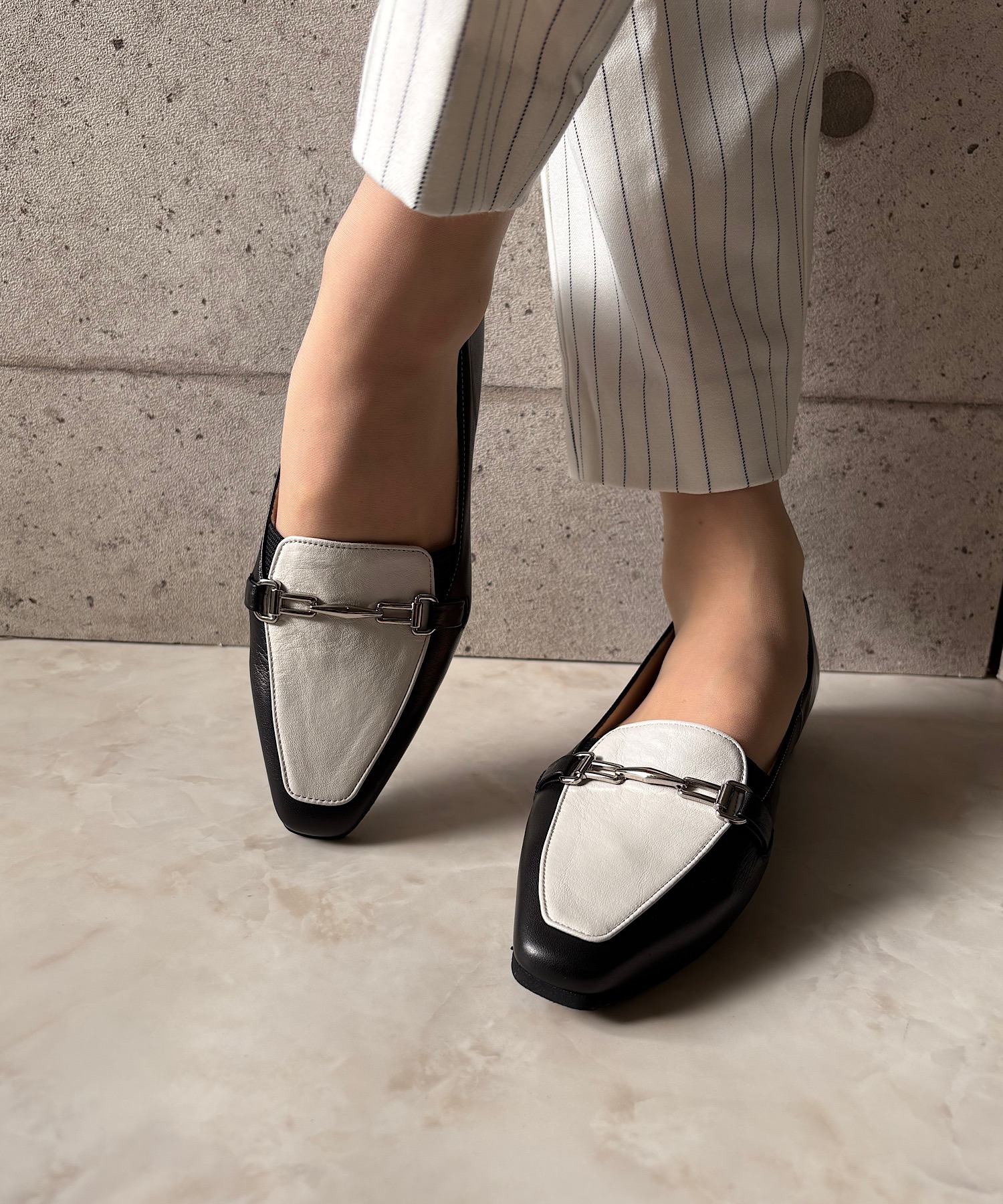 3E／日本製／本革】ローファーパンプス blanc/bleu│Jeffrey Campbell