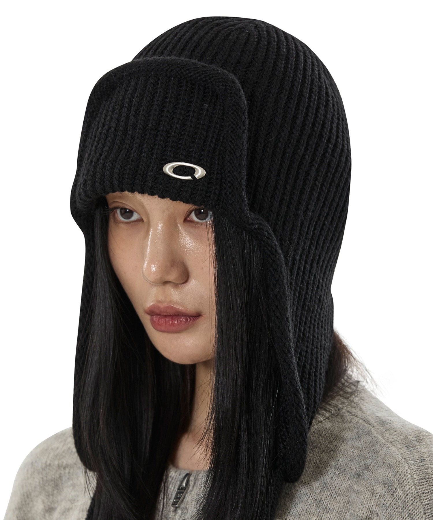 OY/オーワイ』METAL O LOGO EARFLAP BEANIE/メタルロゴ イヤーフラップ