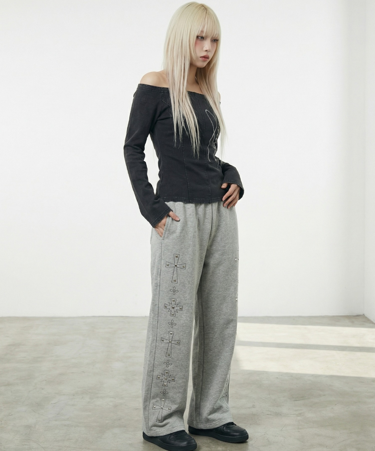 mahagrid 『mahagrid/マハグリッド』 Cross Stud Sweatpants/クロス